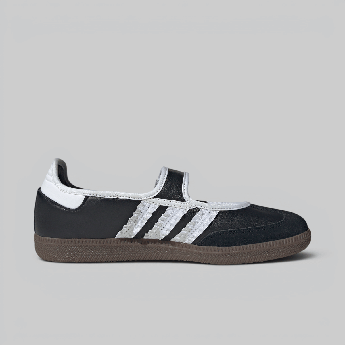 adidas Women's Samba Jane - Black/White