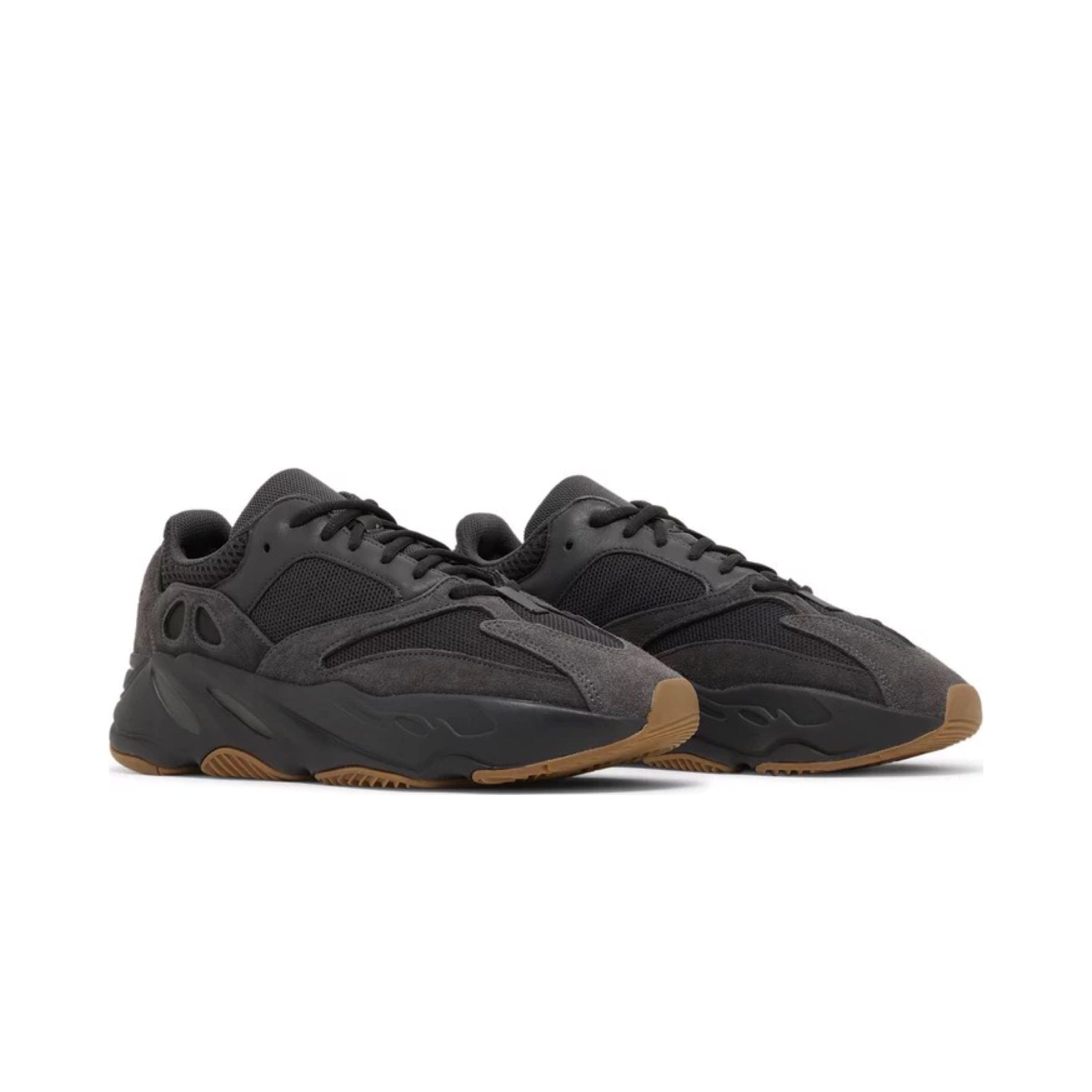 adidas YEEZY BOOST 700 Utility Black