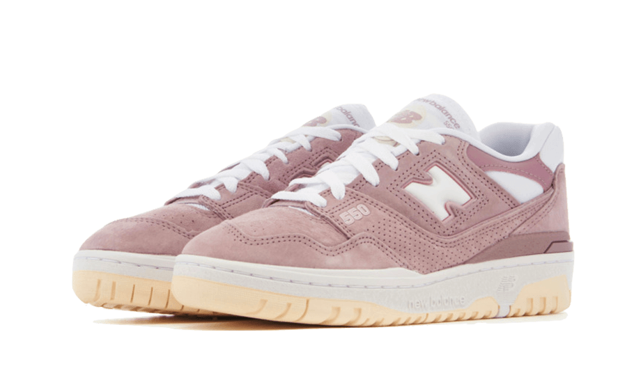 New Balance 550 Lilac Chalk Suede