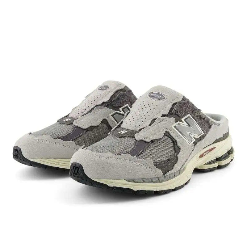 New Balance 2002R Mule Protection Pack Rain Cloud - Preorder