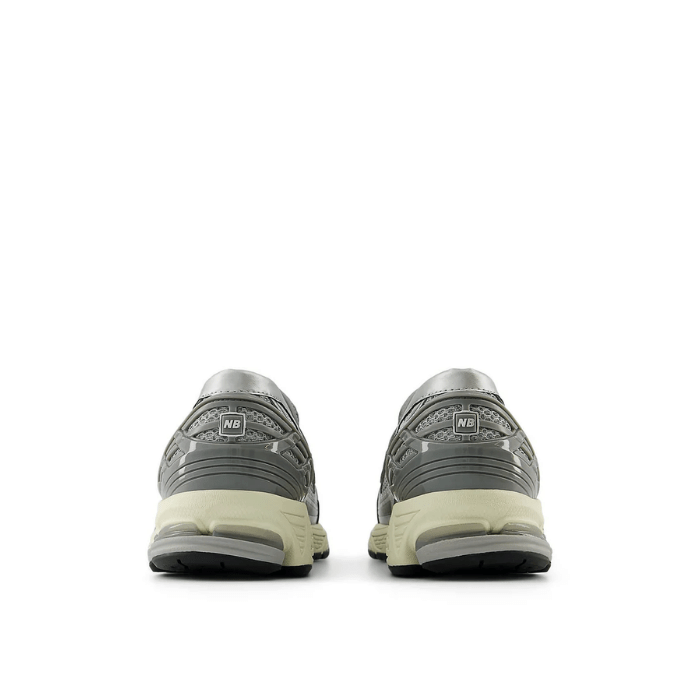 New Balance 1906 l Metallic Silver