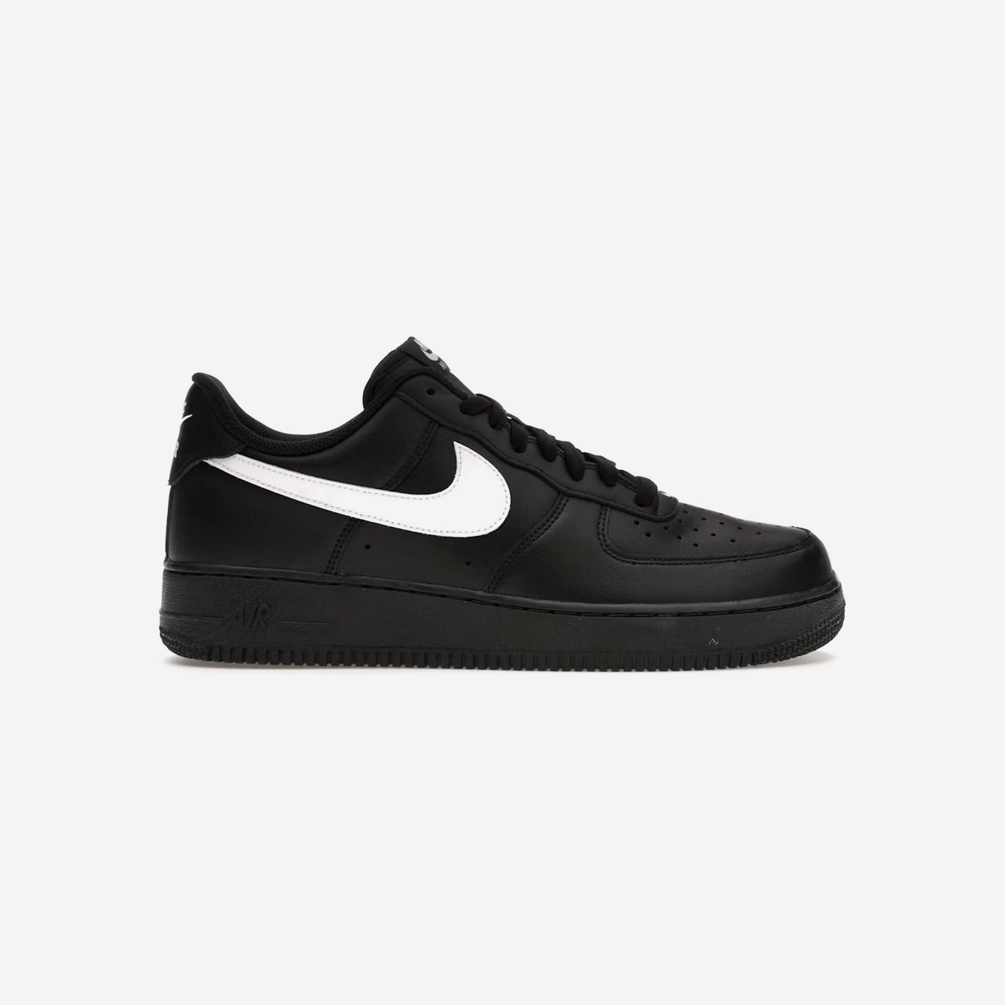 Air Jordan Nike Air Force 1 Low '07 Black White