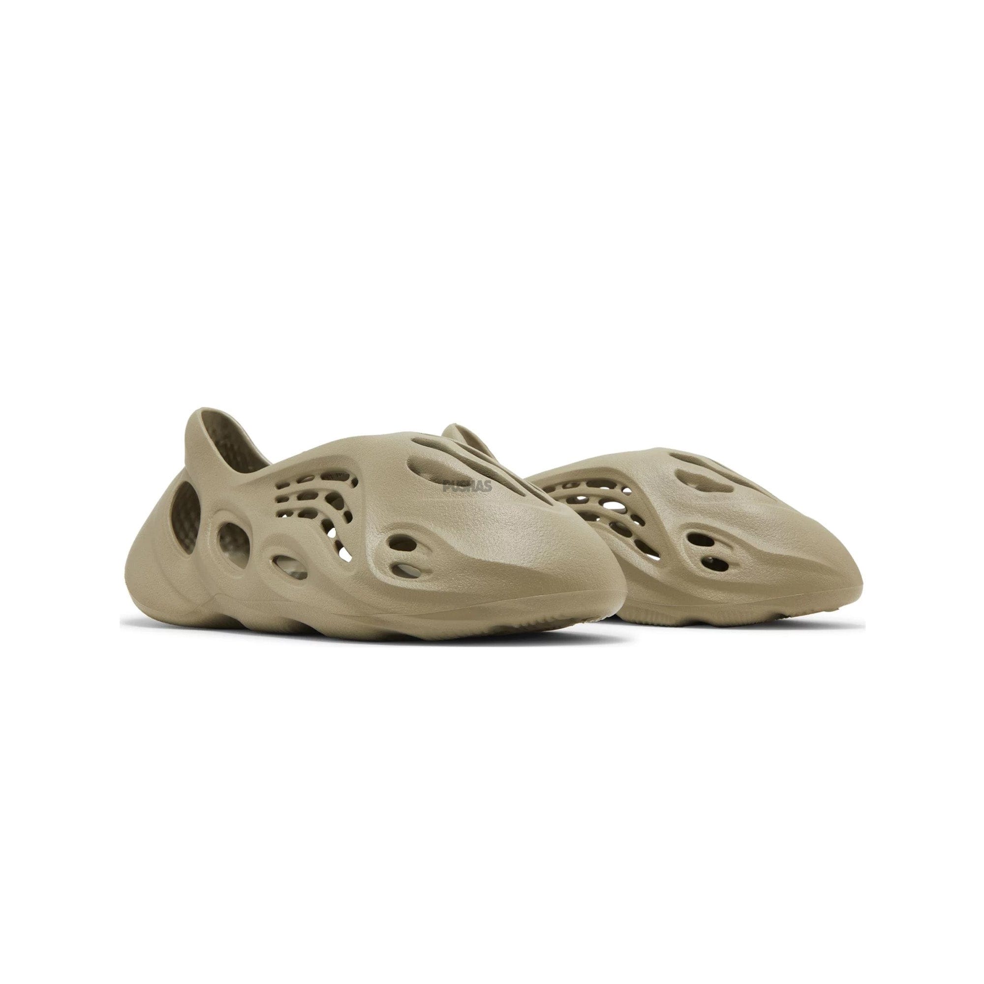 Yeezy Foam RNNR Stone Salt (2023)