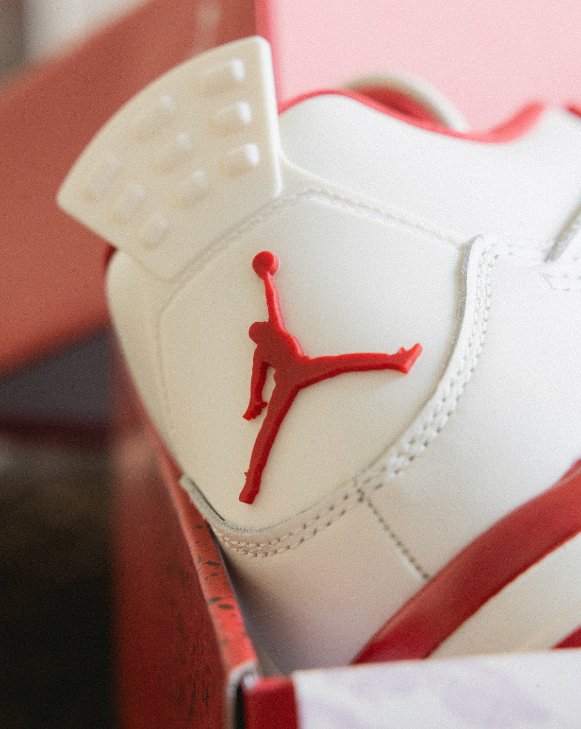 Air Jordan Nike Wmns Air Jordan 4 Retro *Valentine's Day*