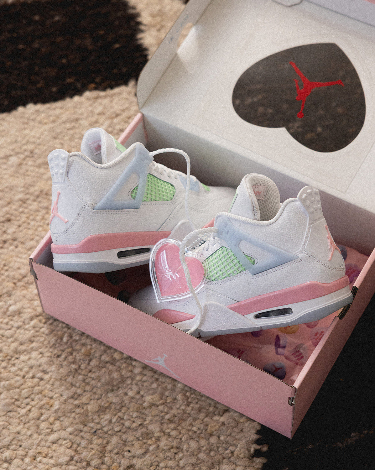 Air Jordan Nike Air Jordan 4 Retro *GS* *Valentine's Day*