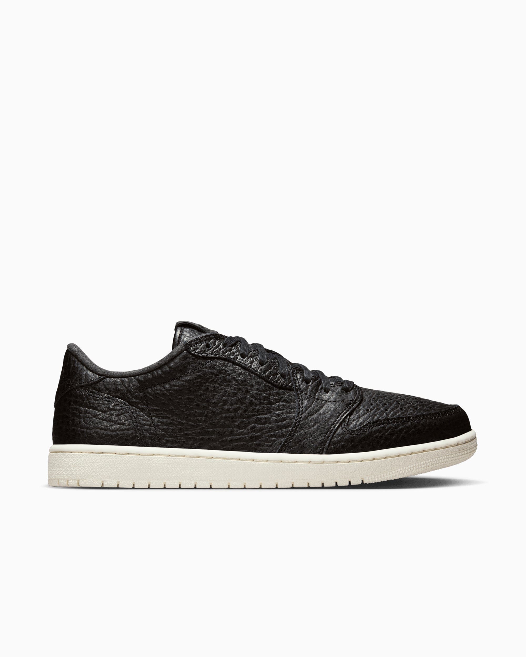 Air Jordan 1 Retro Low No Swoosh
