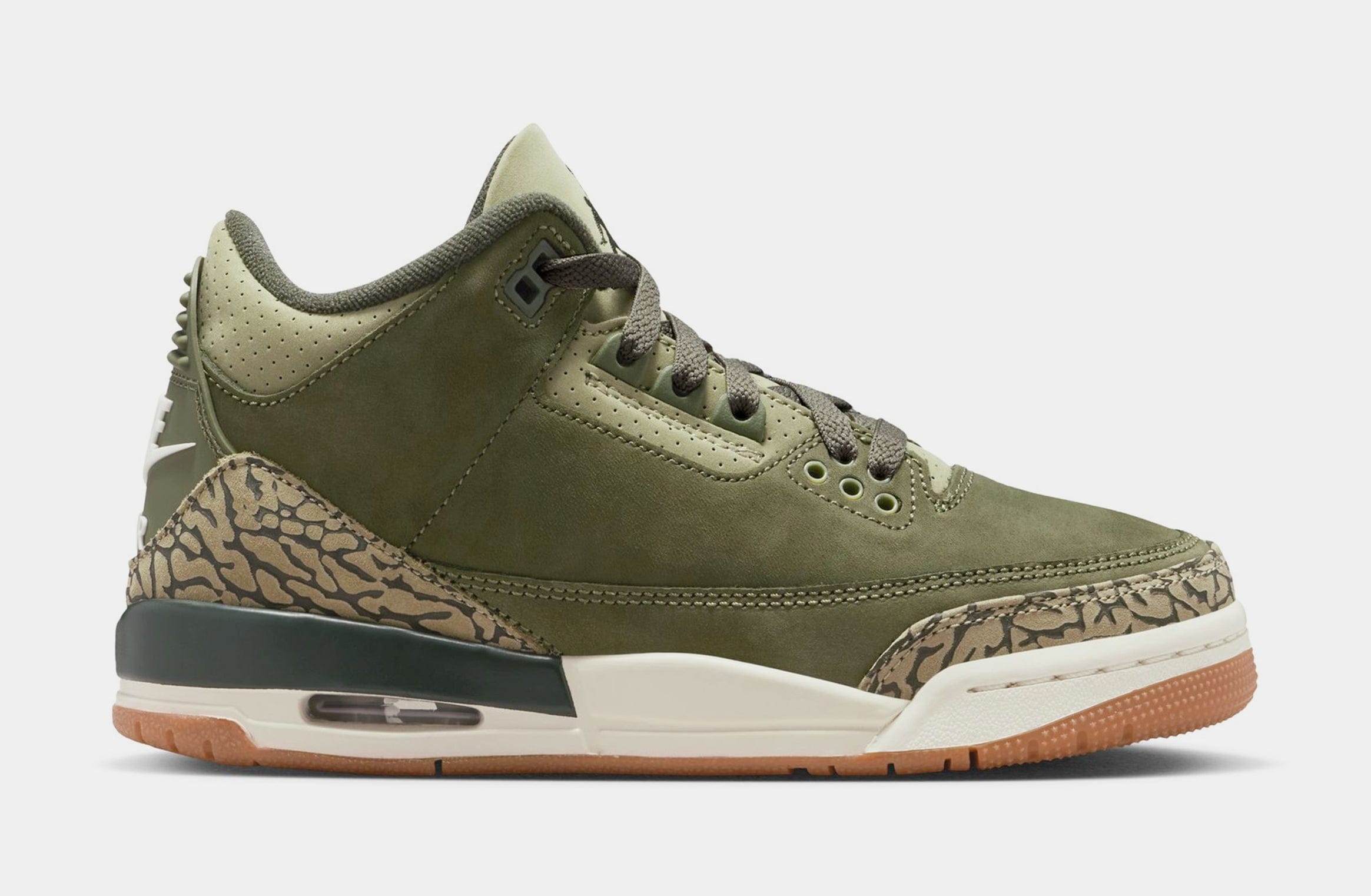 Air Jordan 3 Retro Medium Olive Grade School Lifestyle Shoes (Medium Olive/Sequoia/Neutral Olive/Sail/Total Crimson)