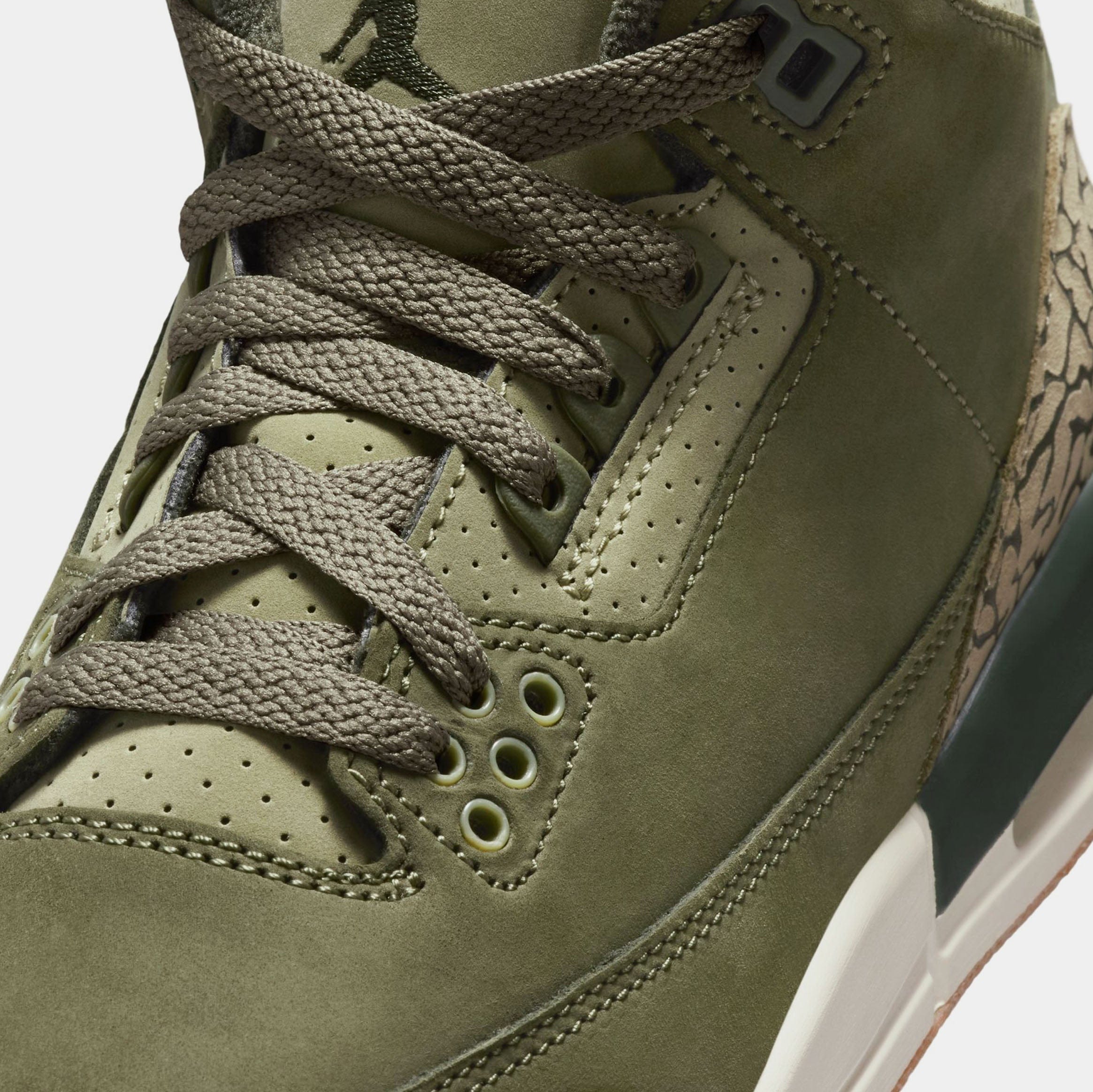 Air Jordan 3 Retro Medium Olive Grade School Lifestyle Shoes (Medium Olive/Sequoia/Neutral Olive/Sail/Total Crimson)