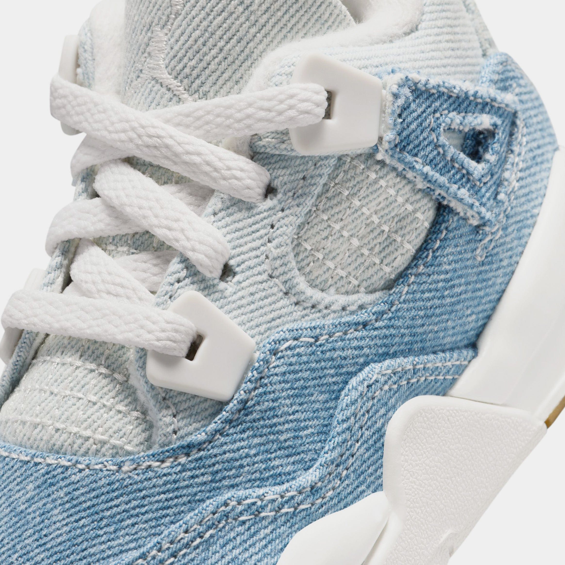 Air Jordan 4 Retro Worn Blue Infant Toddler Lifestyle Shoes (Sail/Gum Light Brown/Worn Blue/Sail/Metallic Gold)