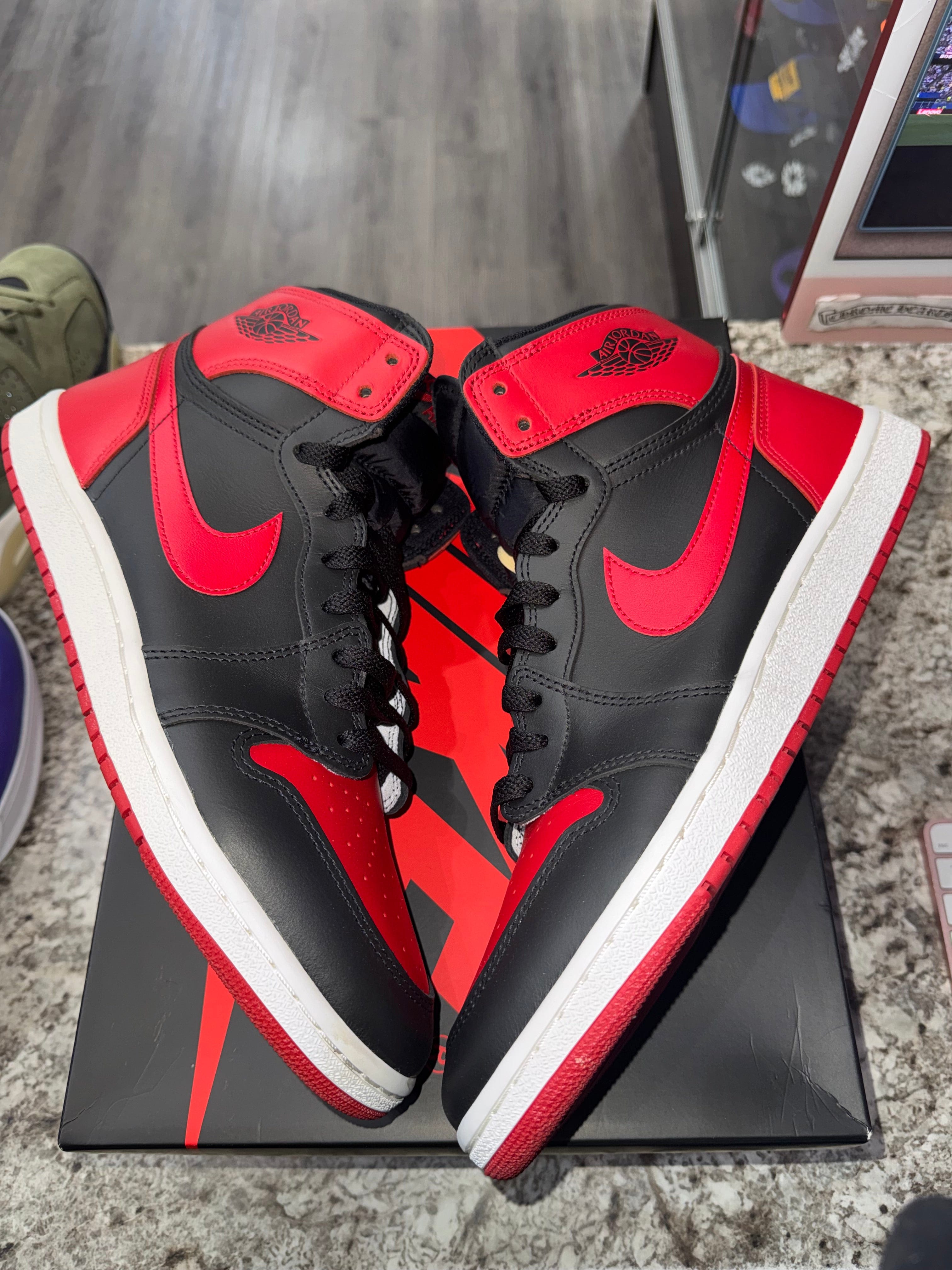 Air Jordan Jordan 1 Retro High '85 OG Bred (2025)