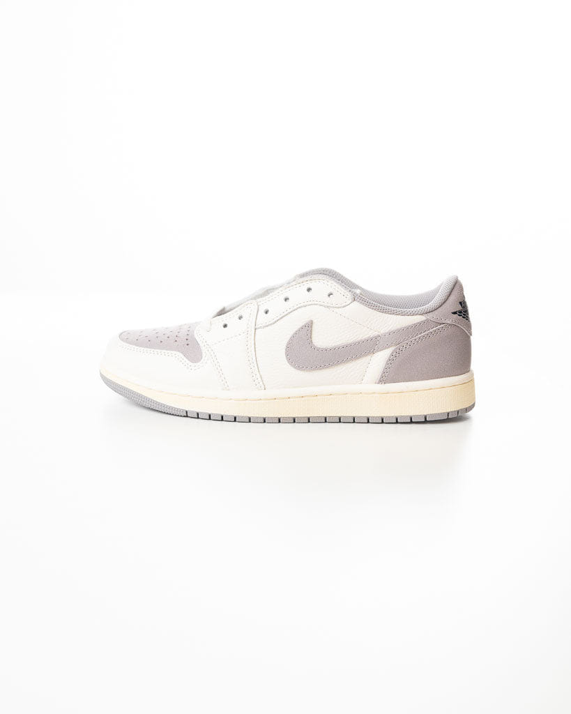 Air Jordan Nike Air Jordan 1 Retro Low OG Atmosphere Grey (UK 7)