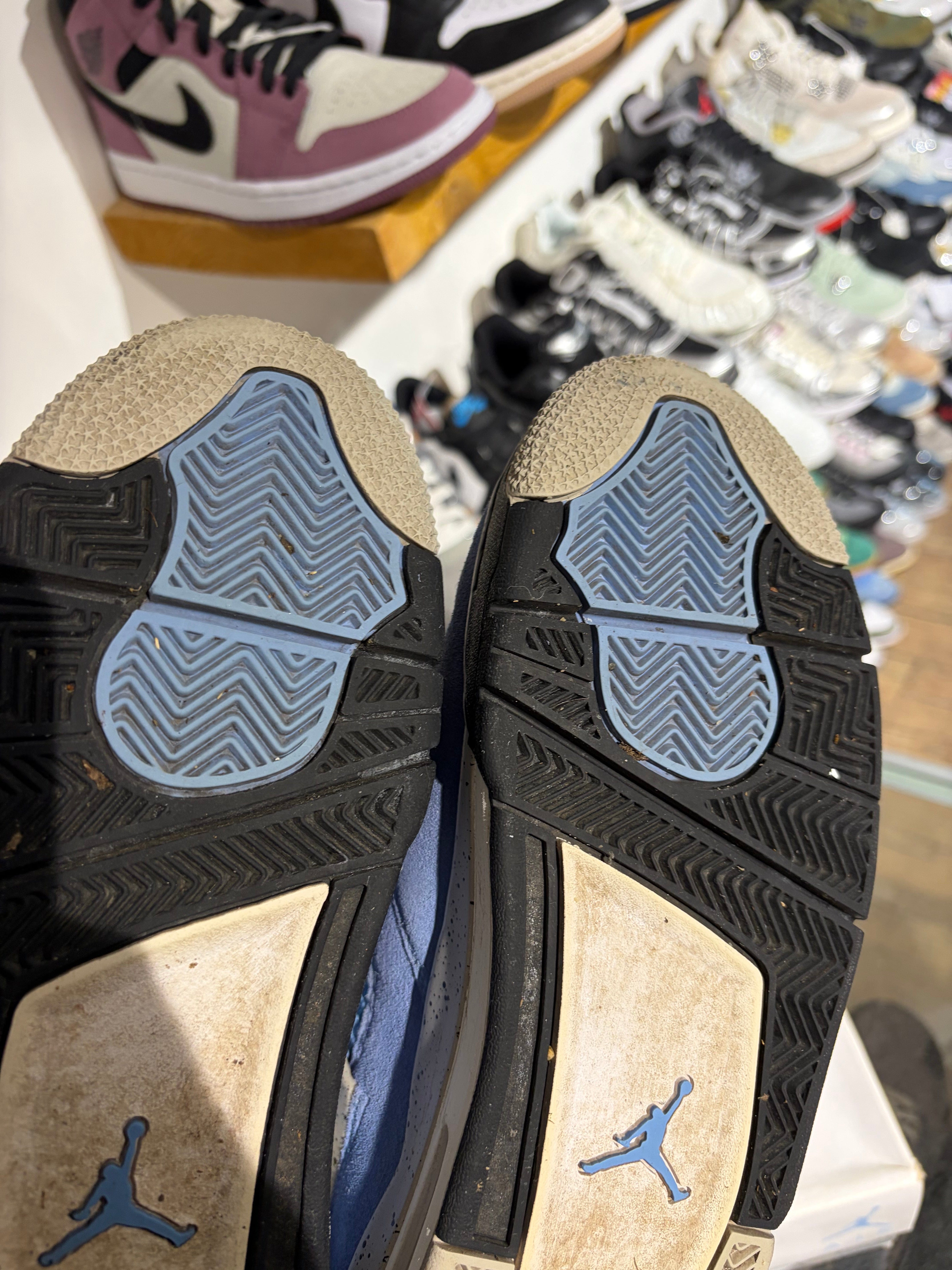Air Jordan Jordan 4 University Blue UK 8.5