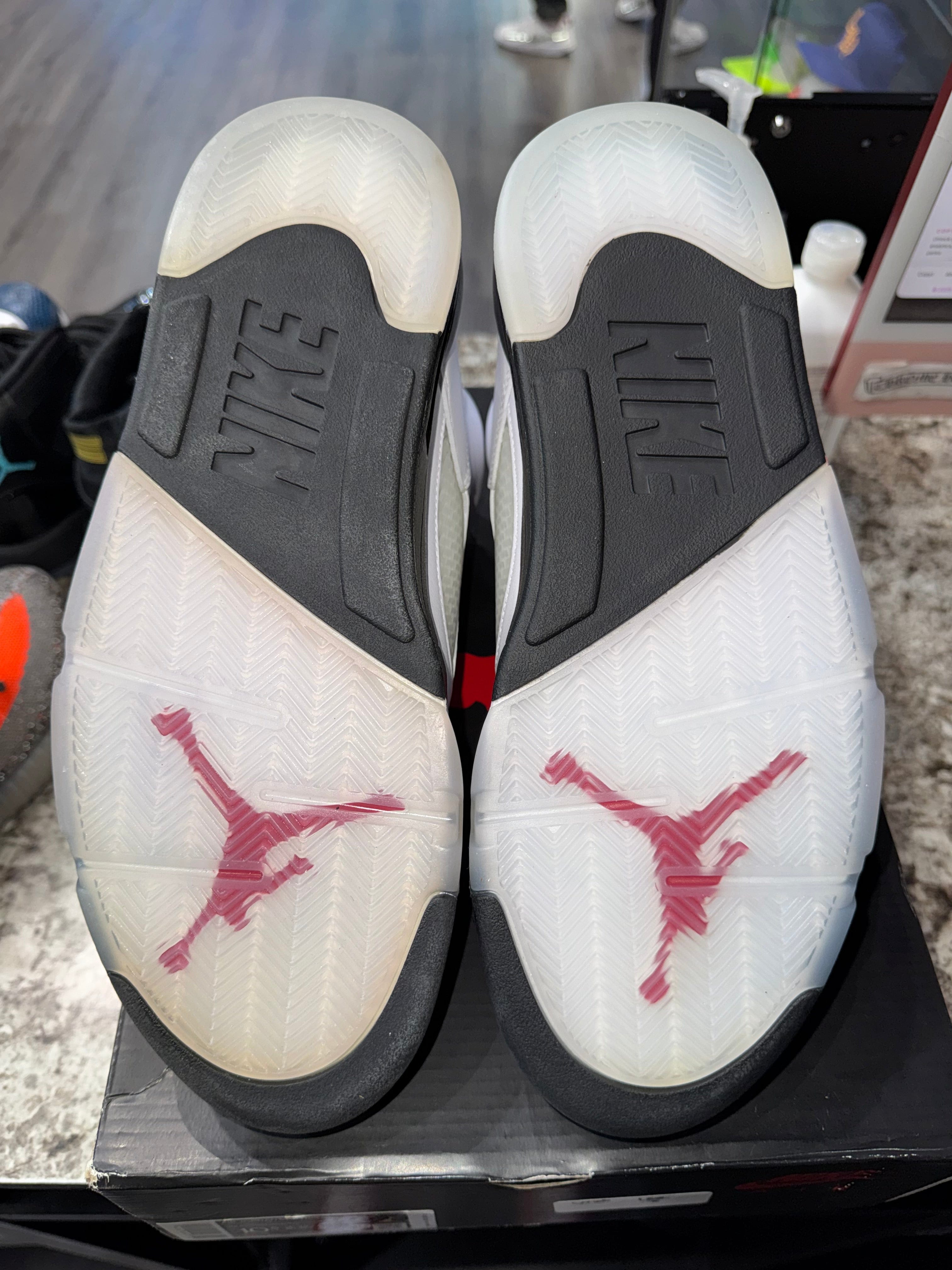 Air Jordan Jordan 5 Retro Fire Red Silver Tongue (2020) (DAMAGED BOX)
