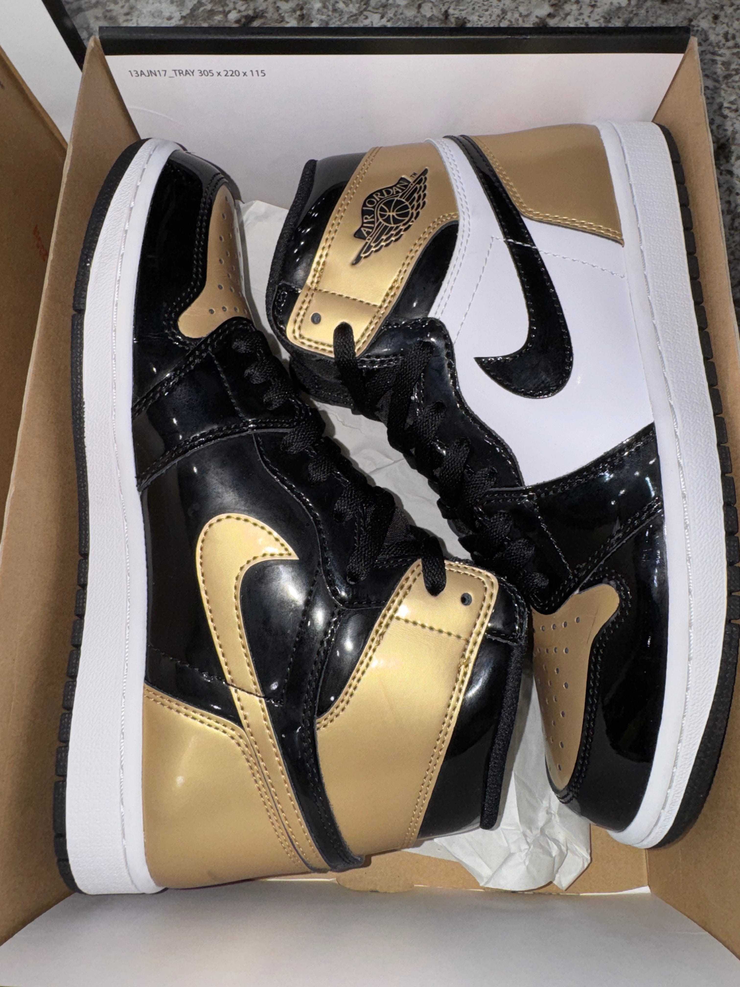 Air Jordan Jordan 1 Retro High NRG Patent Gold Toe