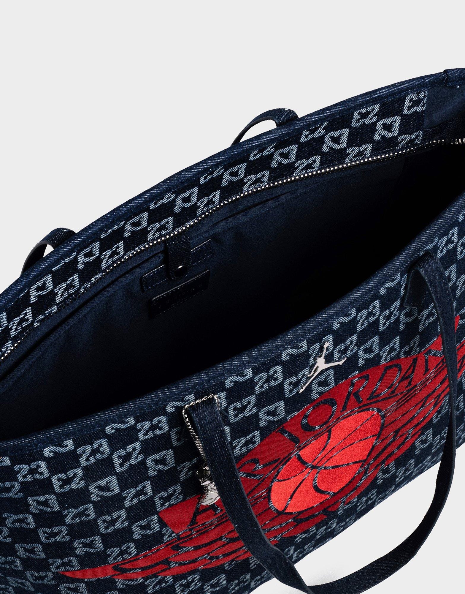 Air Jordan Monogram Tote Bag (32 l)
