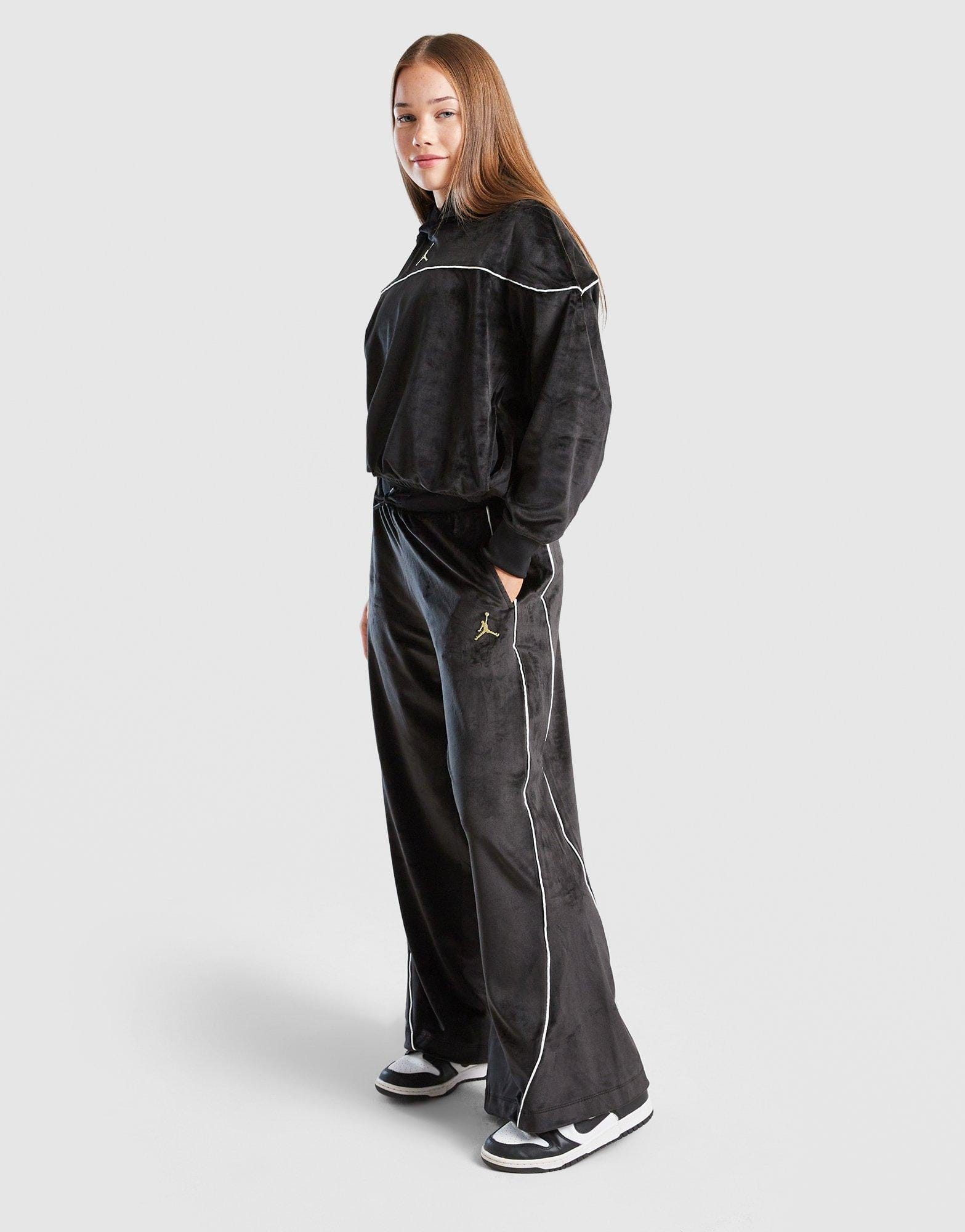 Air Jordan Girls' Velour Wide Leg Joggers Junior