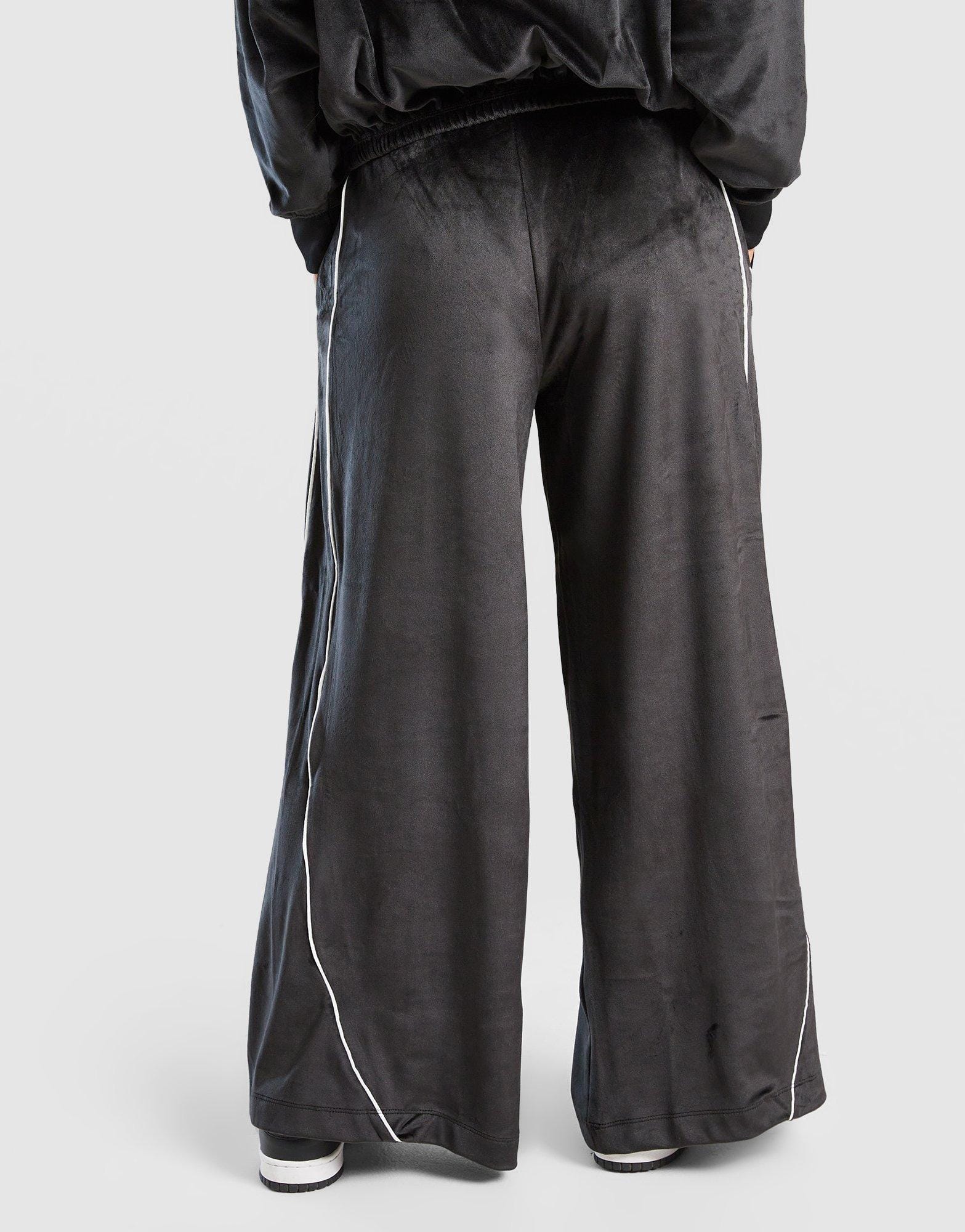 Air Jordan Girls' Velour Wide Leg Joggers Junior