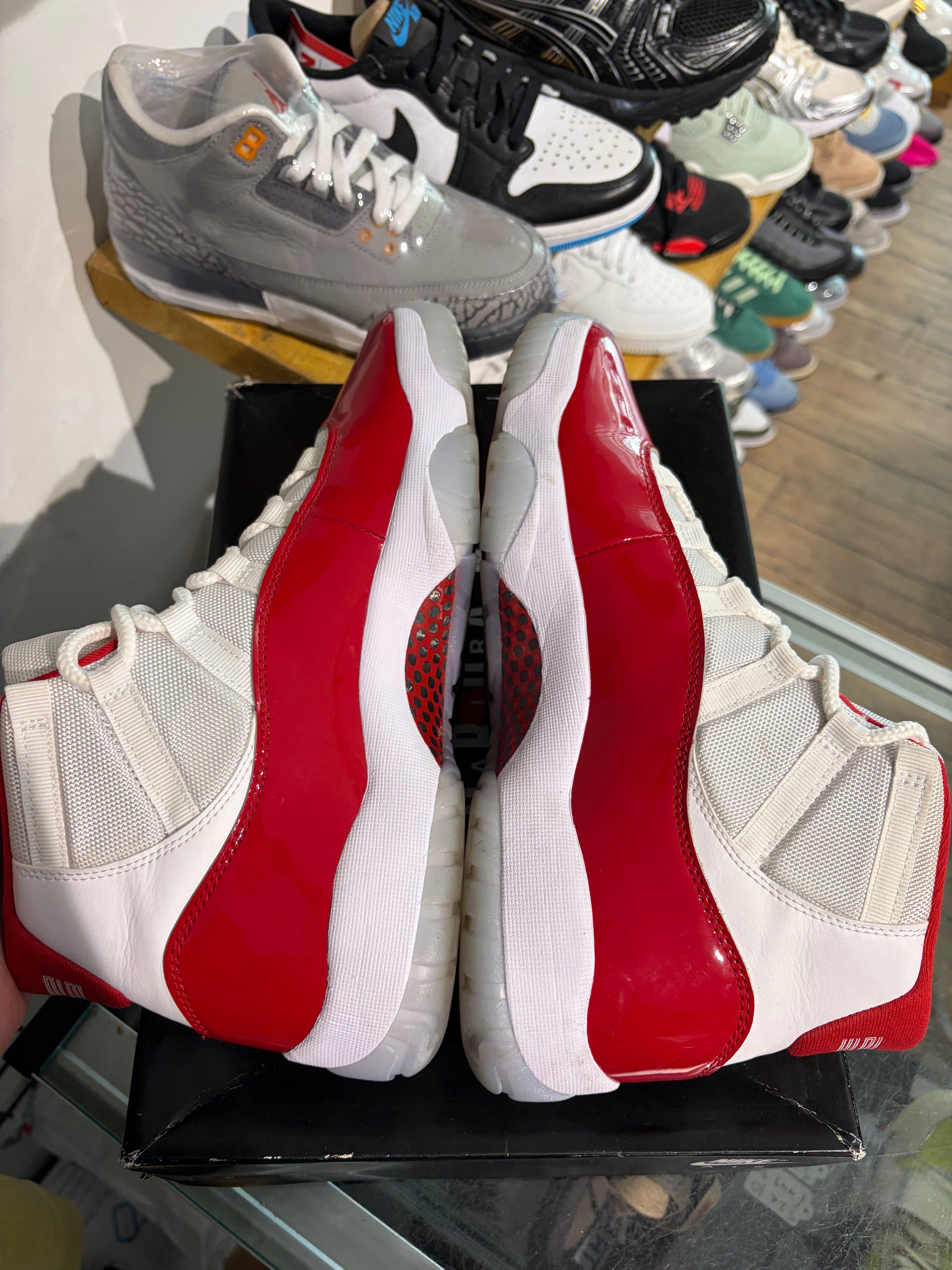 Air Jordan Jordan 11 Cherry UK 9