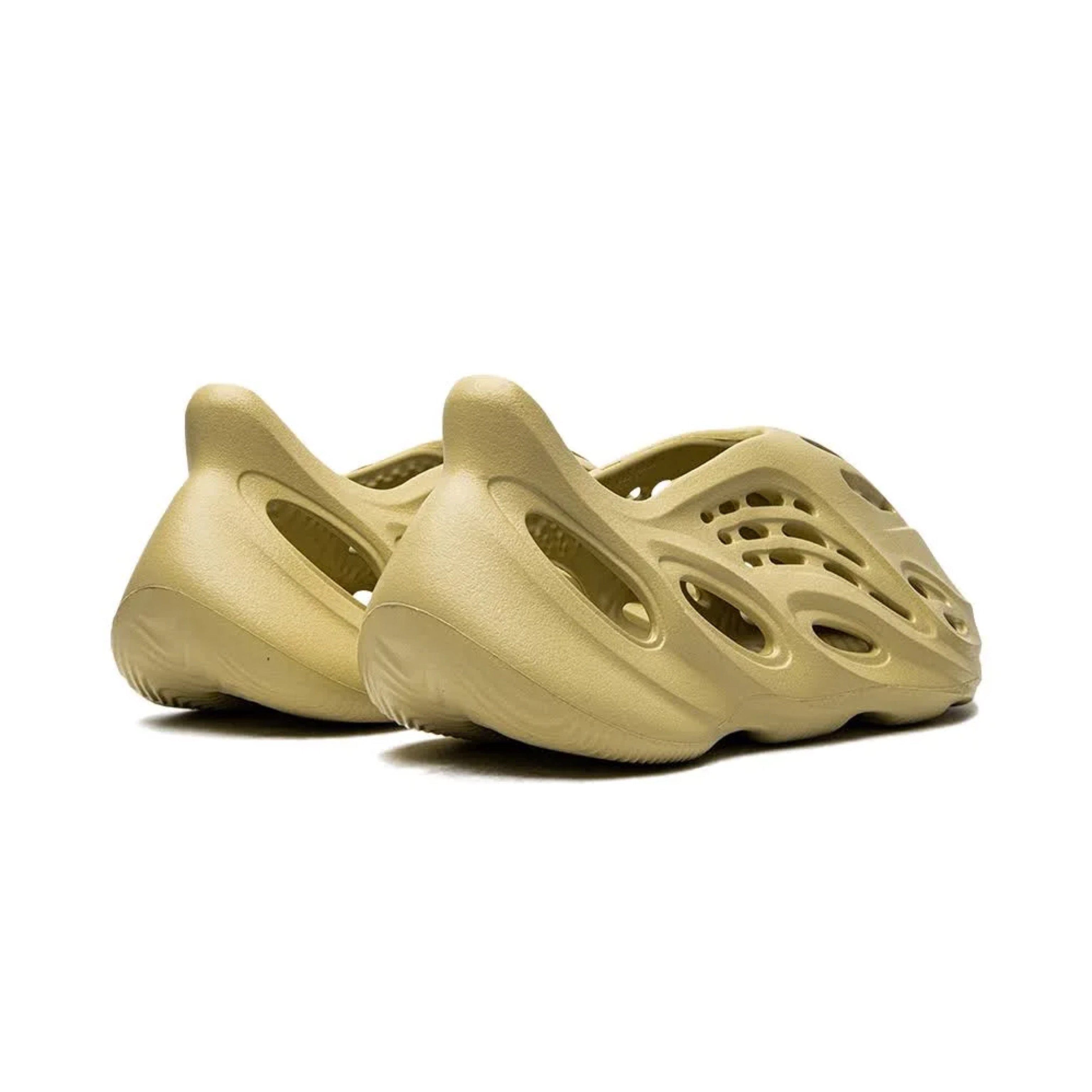 adidas YEEZY FOAM RUNNER Desert Sand