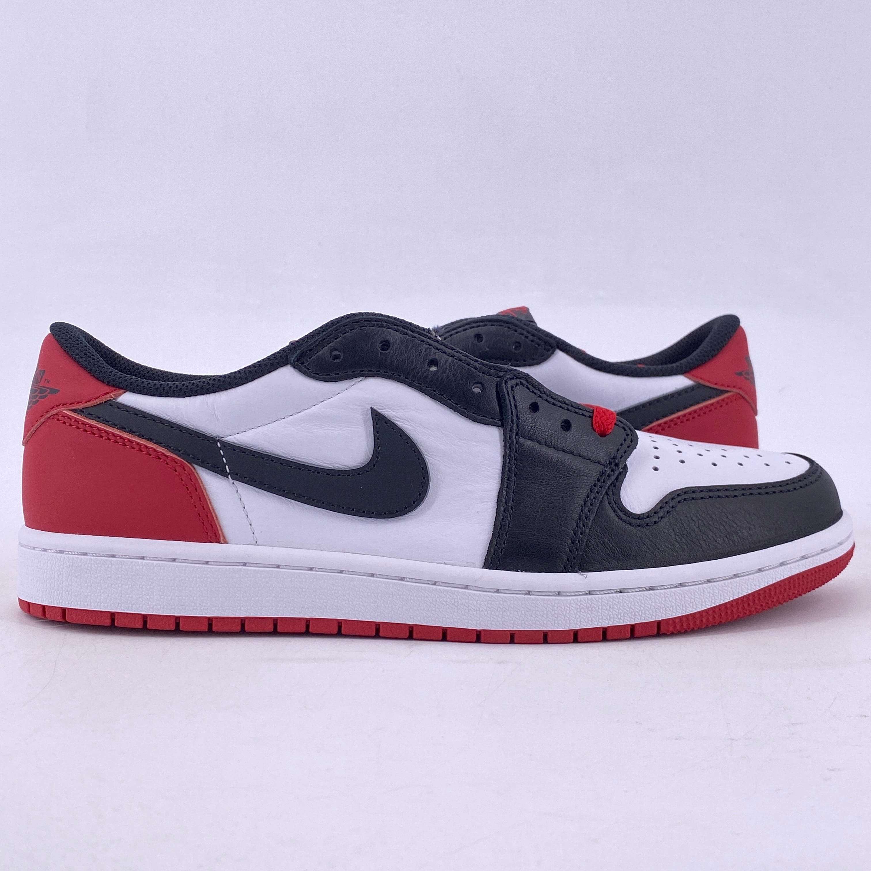 Air Jordan 1 Retro Low Black Toe 2023 New Size 8.5
