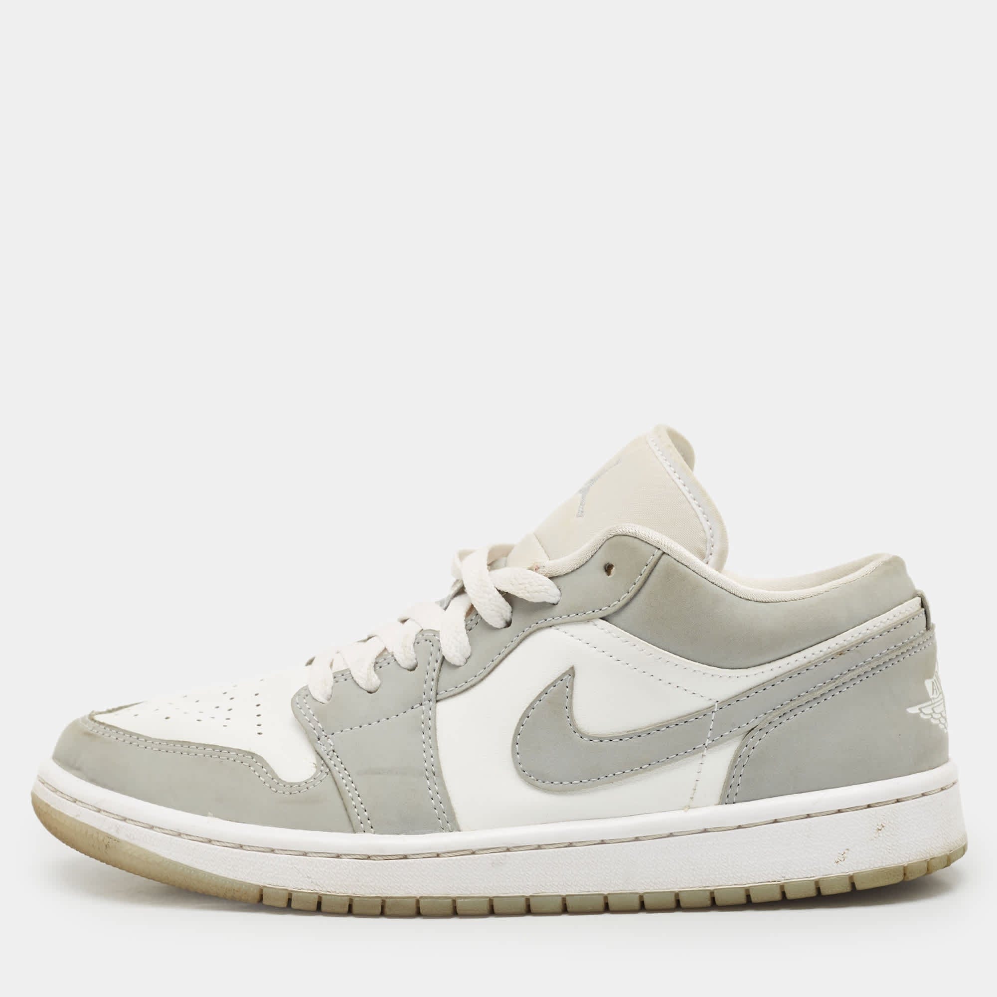 Air Jordans Grey/white Leather Air Jordan 1 Se Lace Up Sneakers