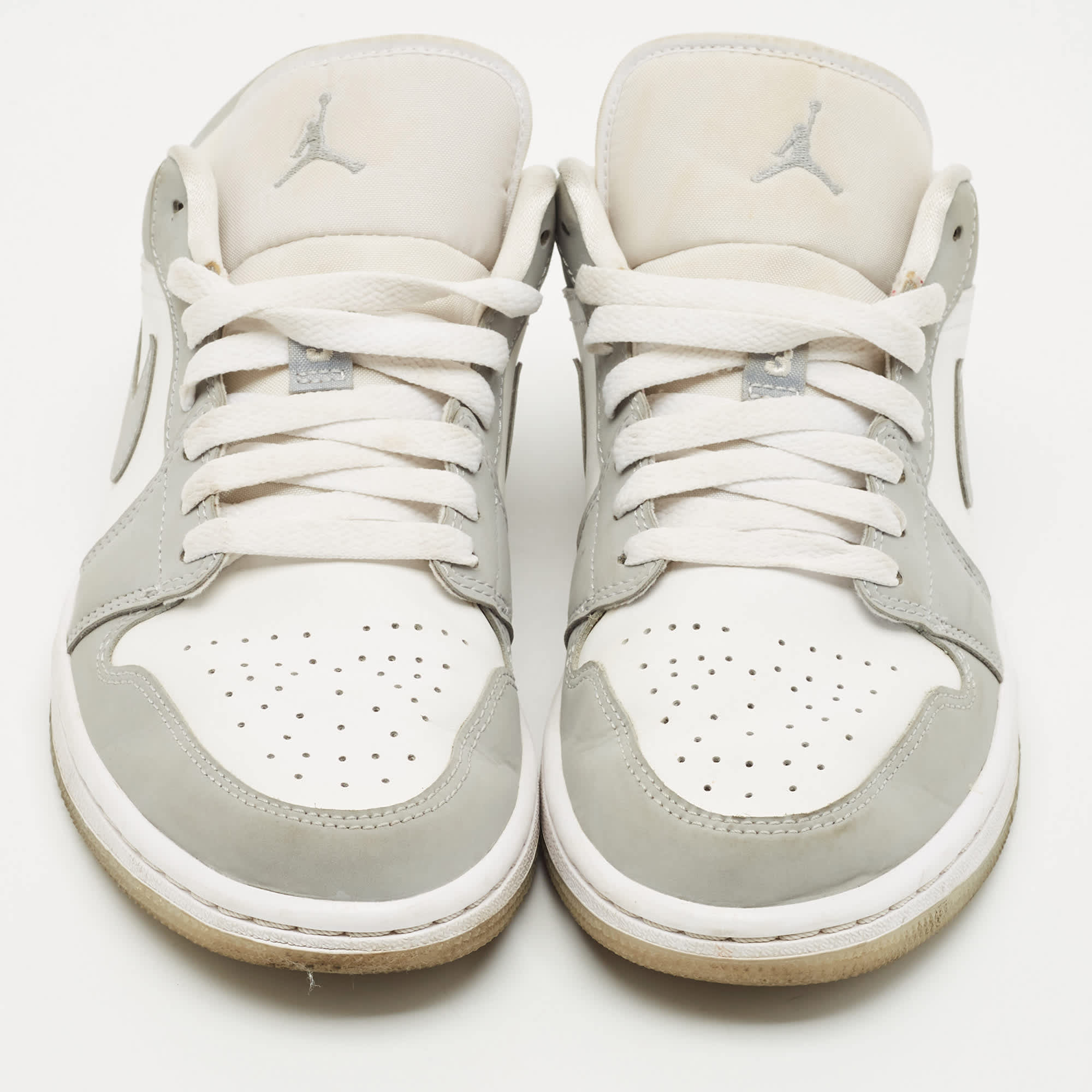 Air Jordans Grey/white Leather Air Jordan 1 Se Lace Up Sneakers