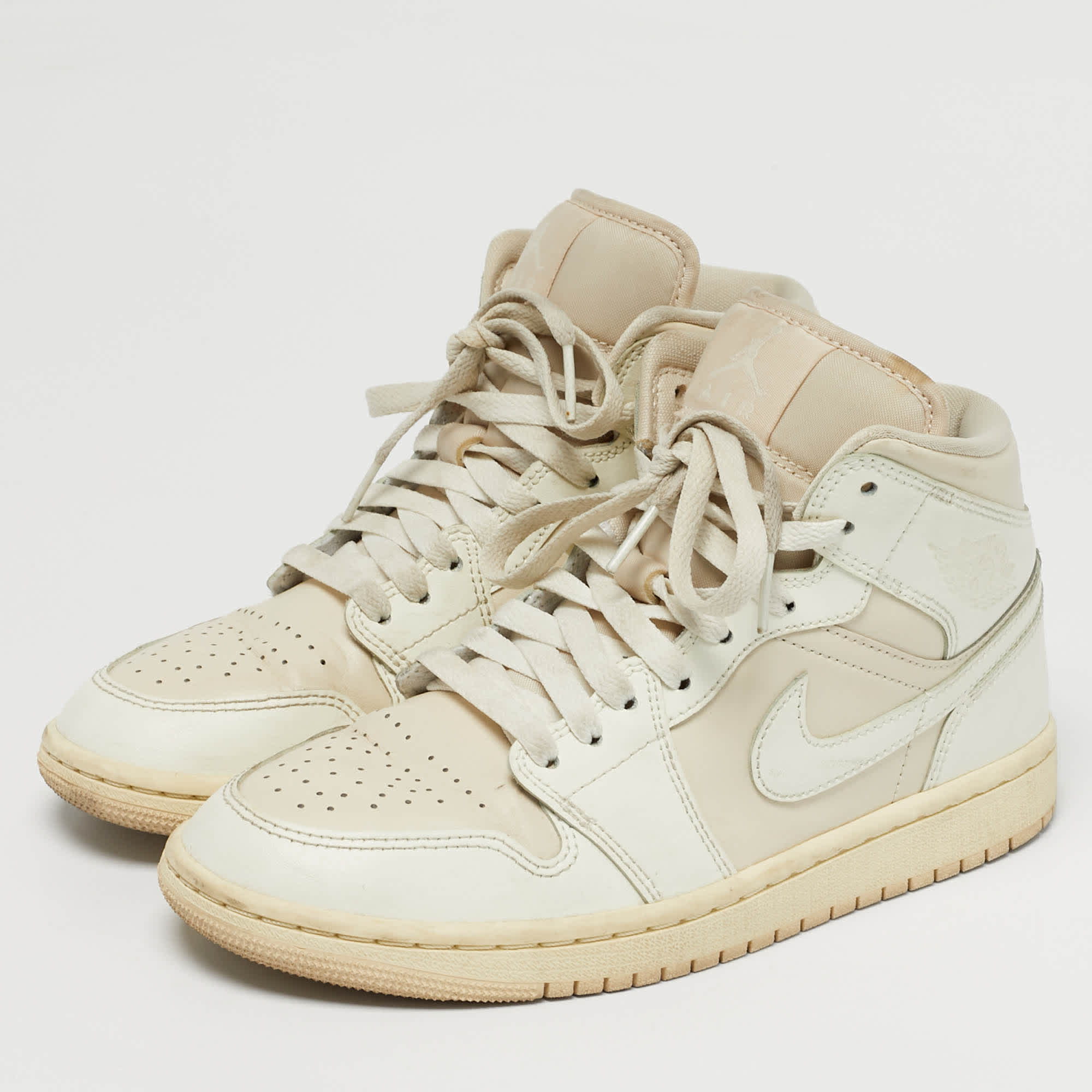 Air Jordans White/beige Leather Air Jordan 1 High Top Sneakers