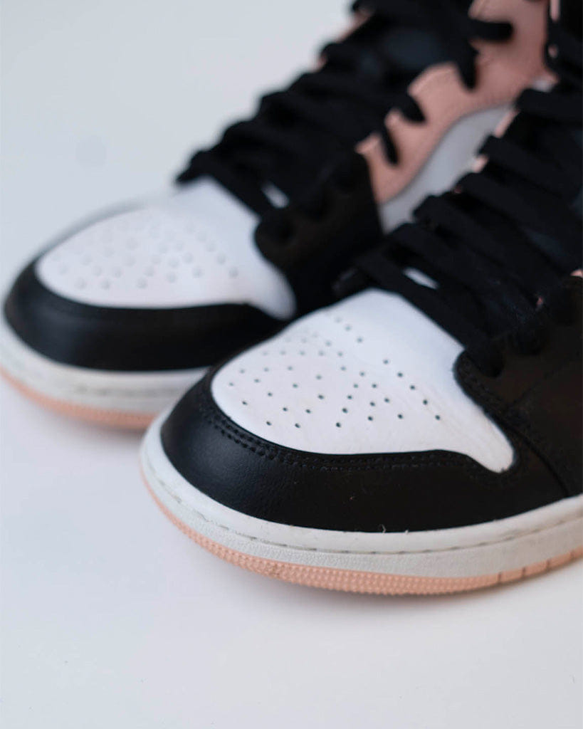 Air Jordan Nike Air Jordan 1 Mid Crimson Tint (UK 8)
