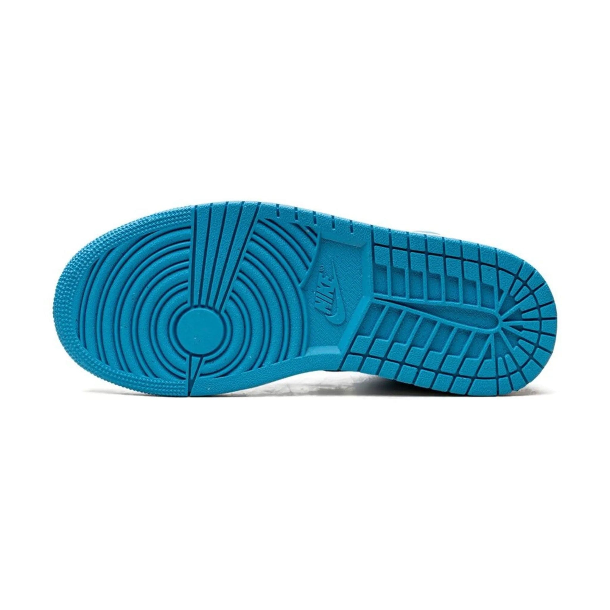 Air Jordan 1 Mid SE – Ice Blue (W)