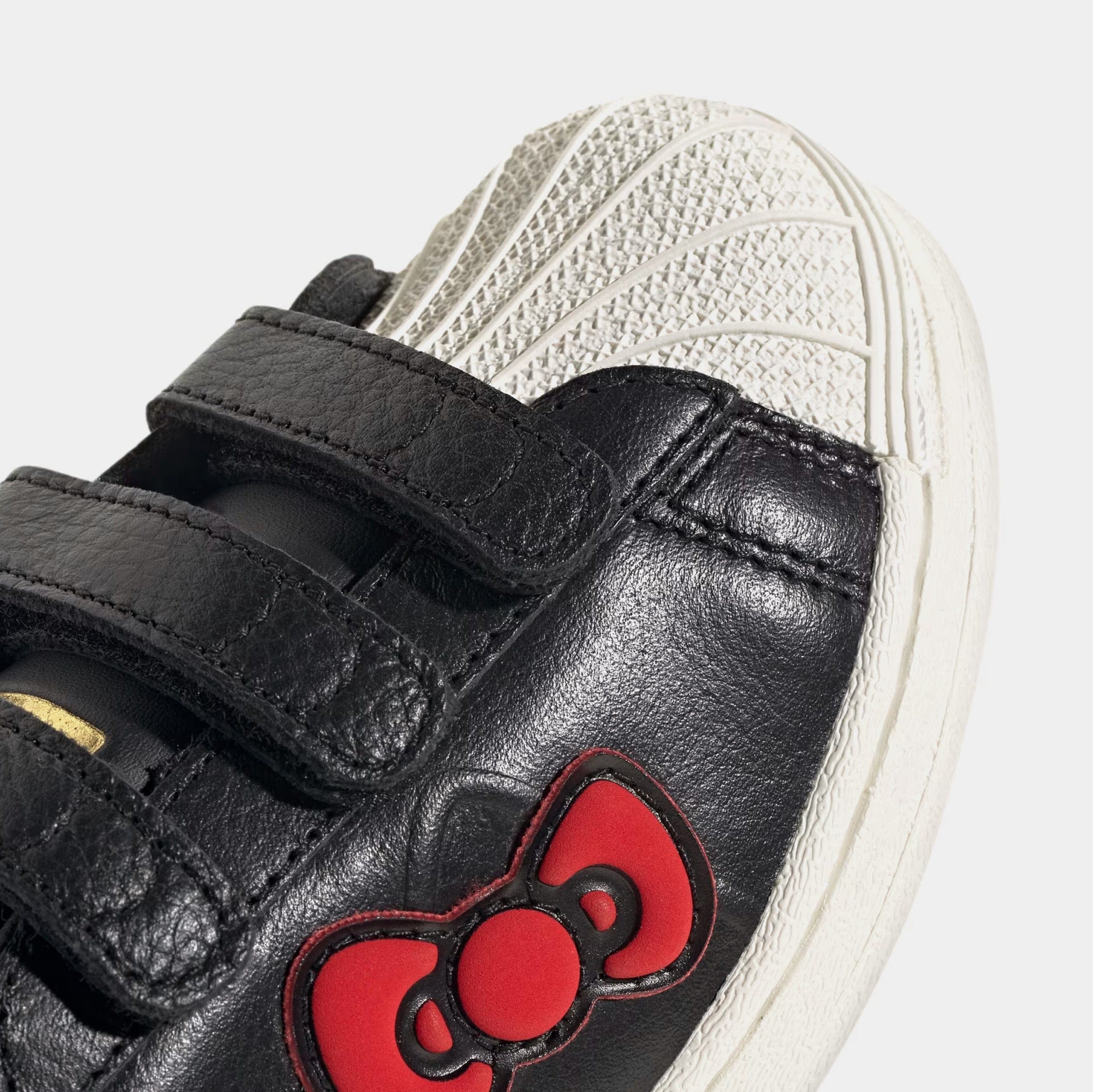 adidas Hello Kitty Superstar Preschool Lifestyle Shoes (Black/White/Red)
