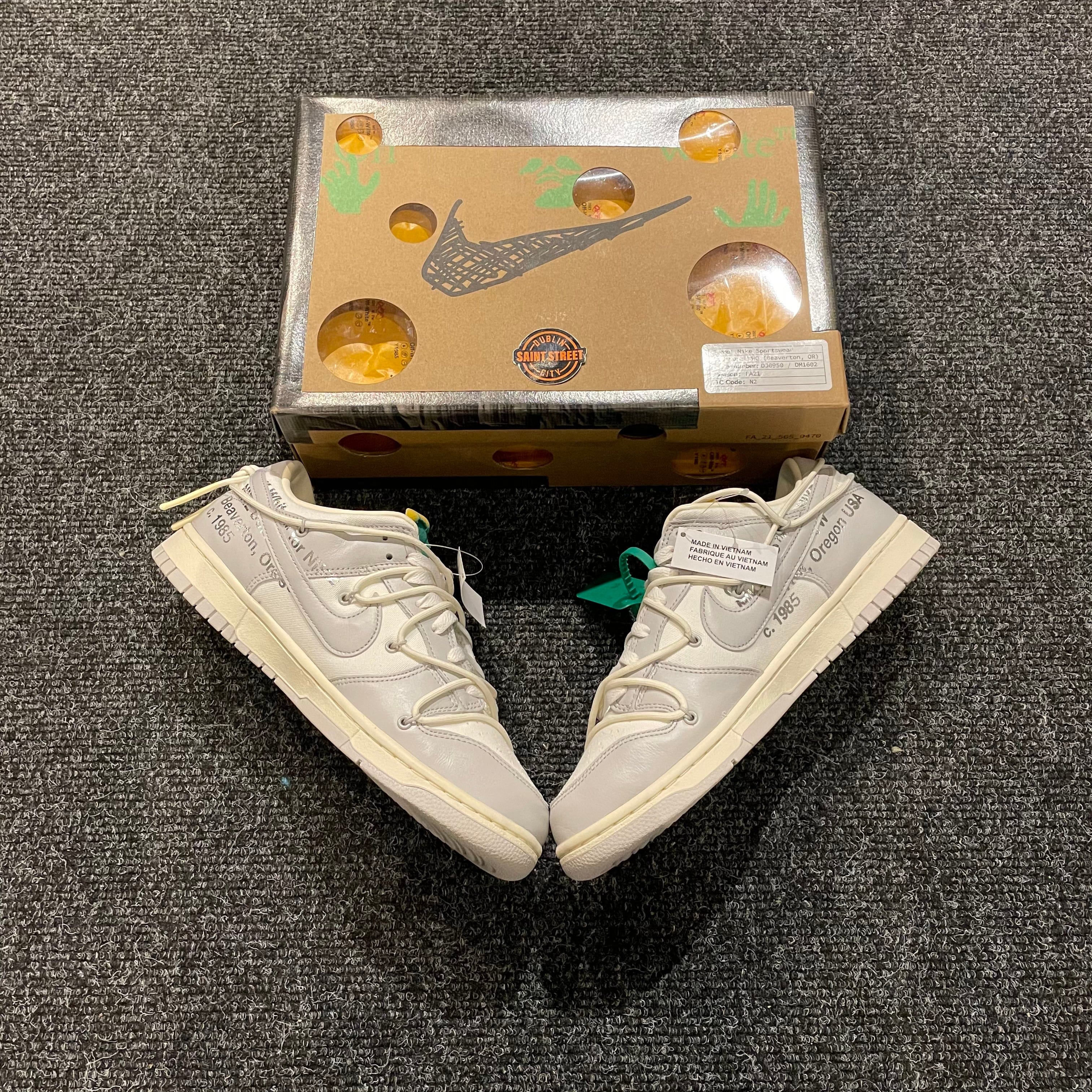 Nike x Off White Dunk Low Lot 25