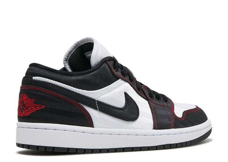 Air Jordan 1 Low Bloodline (WMNS)