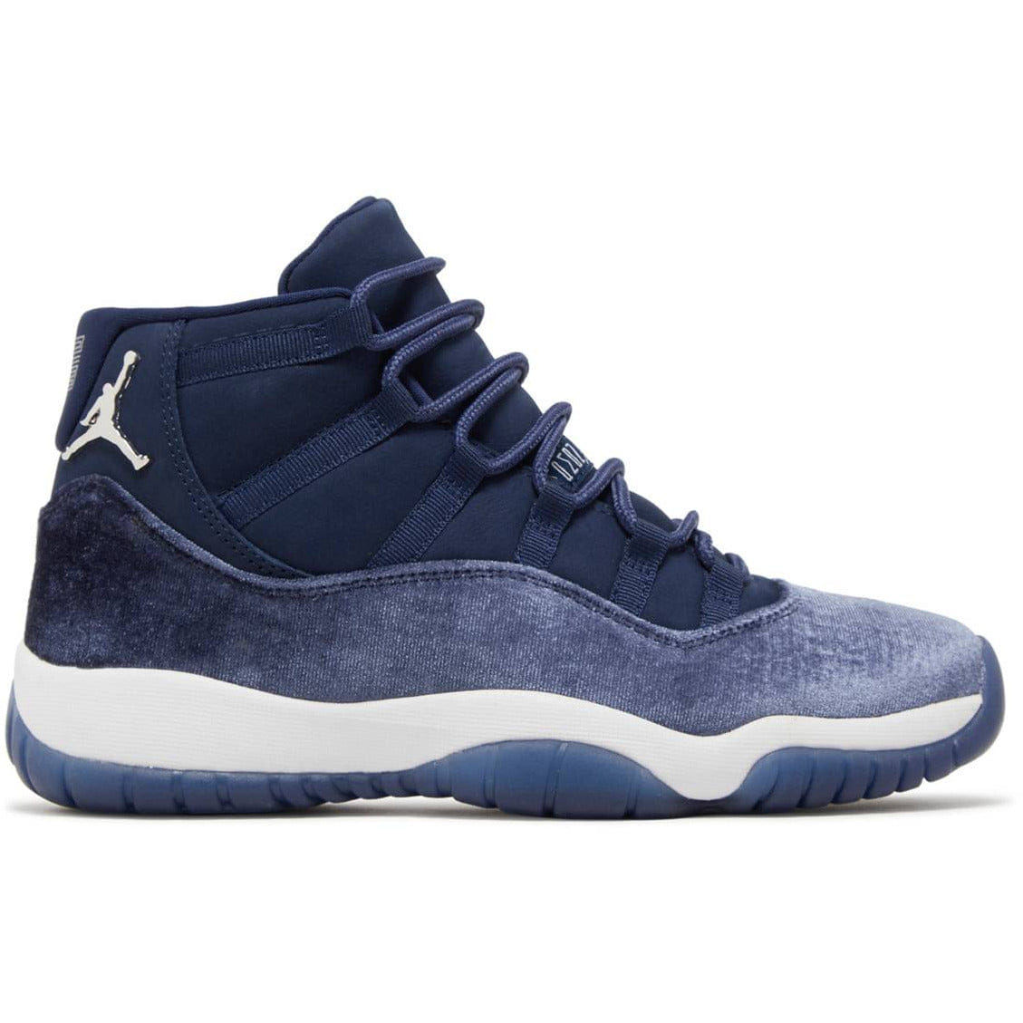 Air Jordan 11 Retro Premium Midnight Navy Velvet (2022) (Wmns)