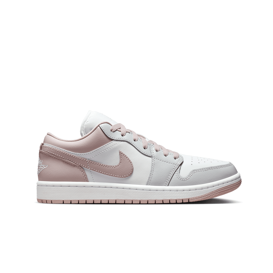 Air Jordan WOMEN'S AIR JORDAN 1 LOW PARTICLE ROSE