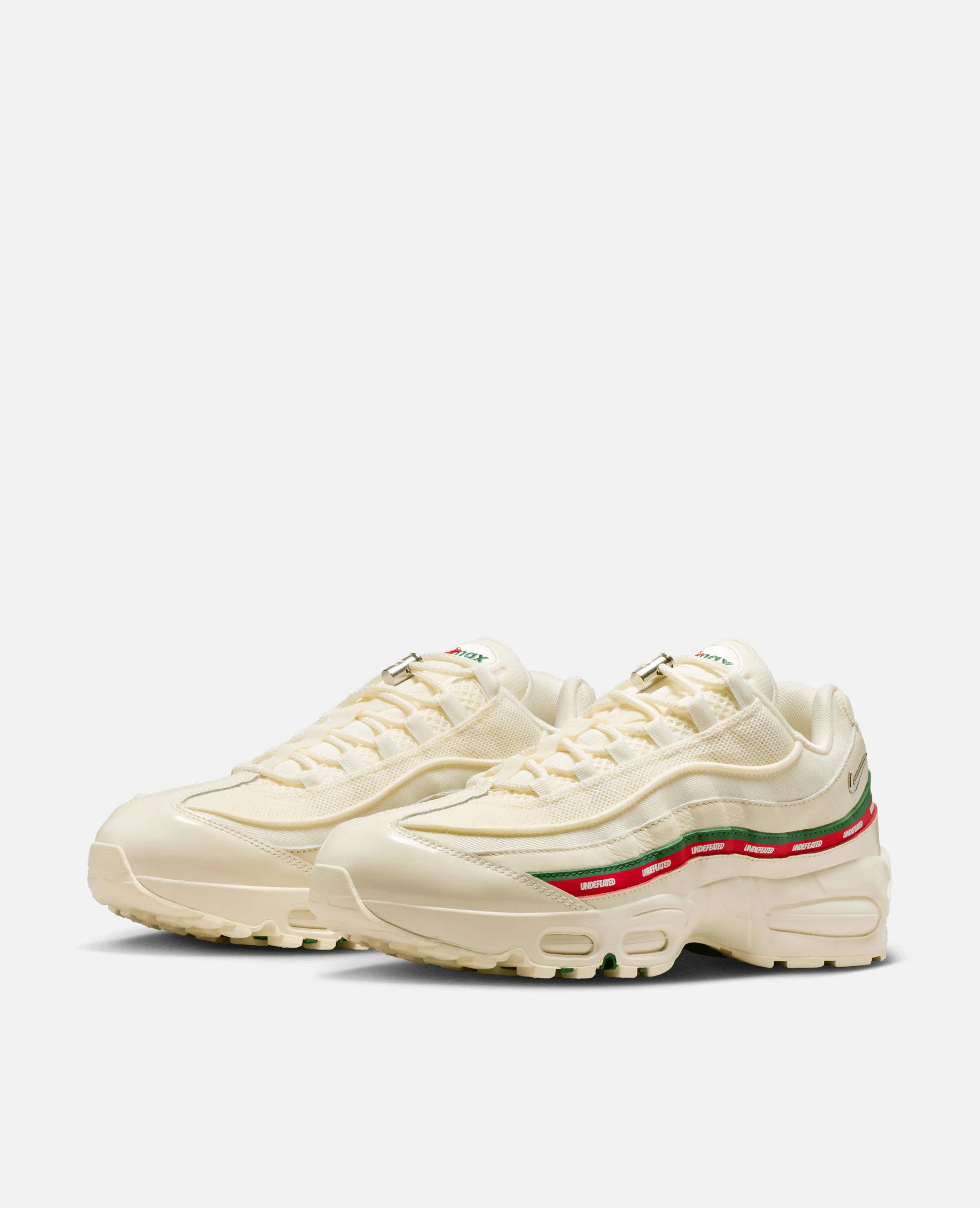 Nike Air Max 95 x Undefeated (Sail/Metallic Silver - Gorge Green)