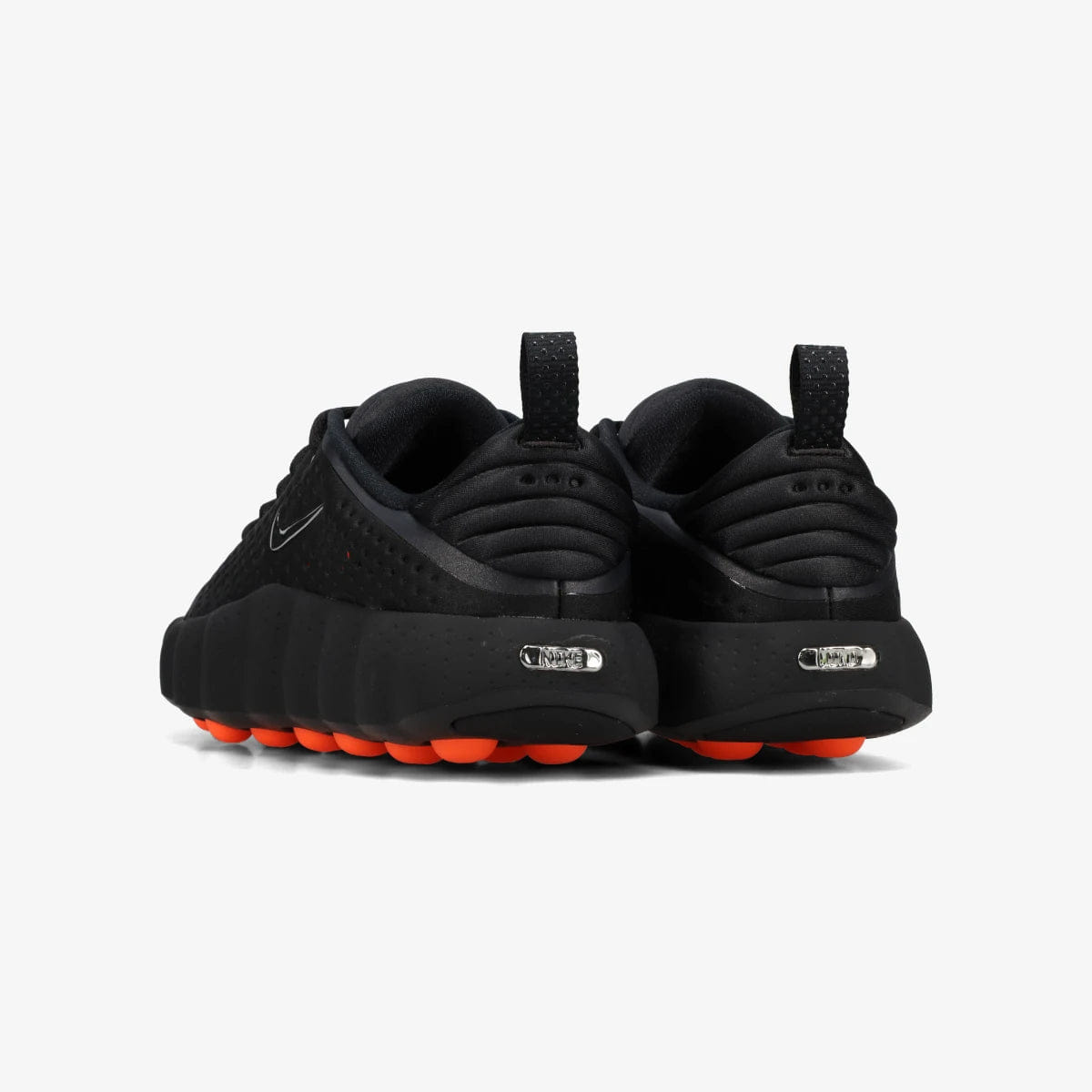 Nike MIND 002