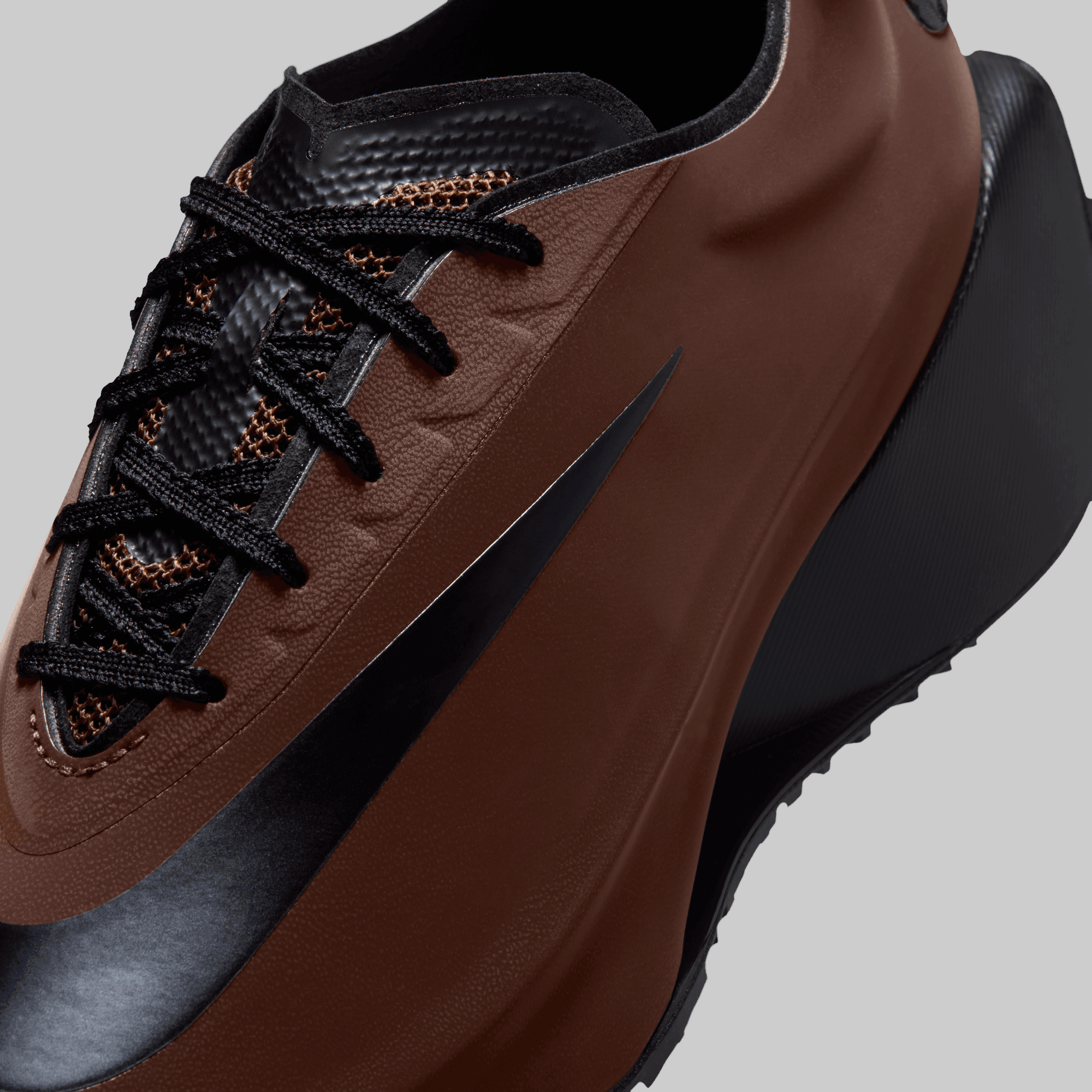 Nike Women's First Sight Noir Cacao Black