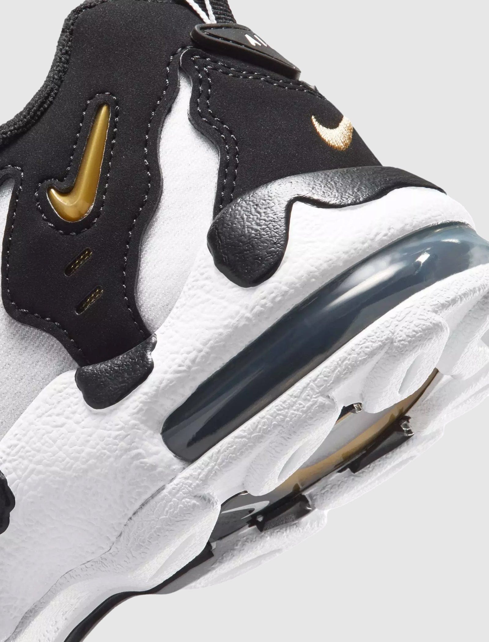 Nike AIR DT MAX 96