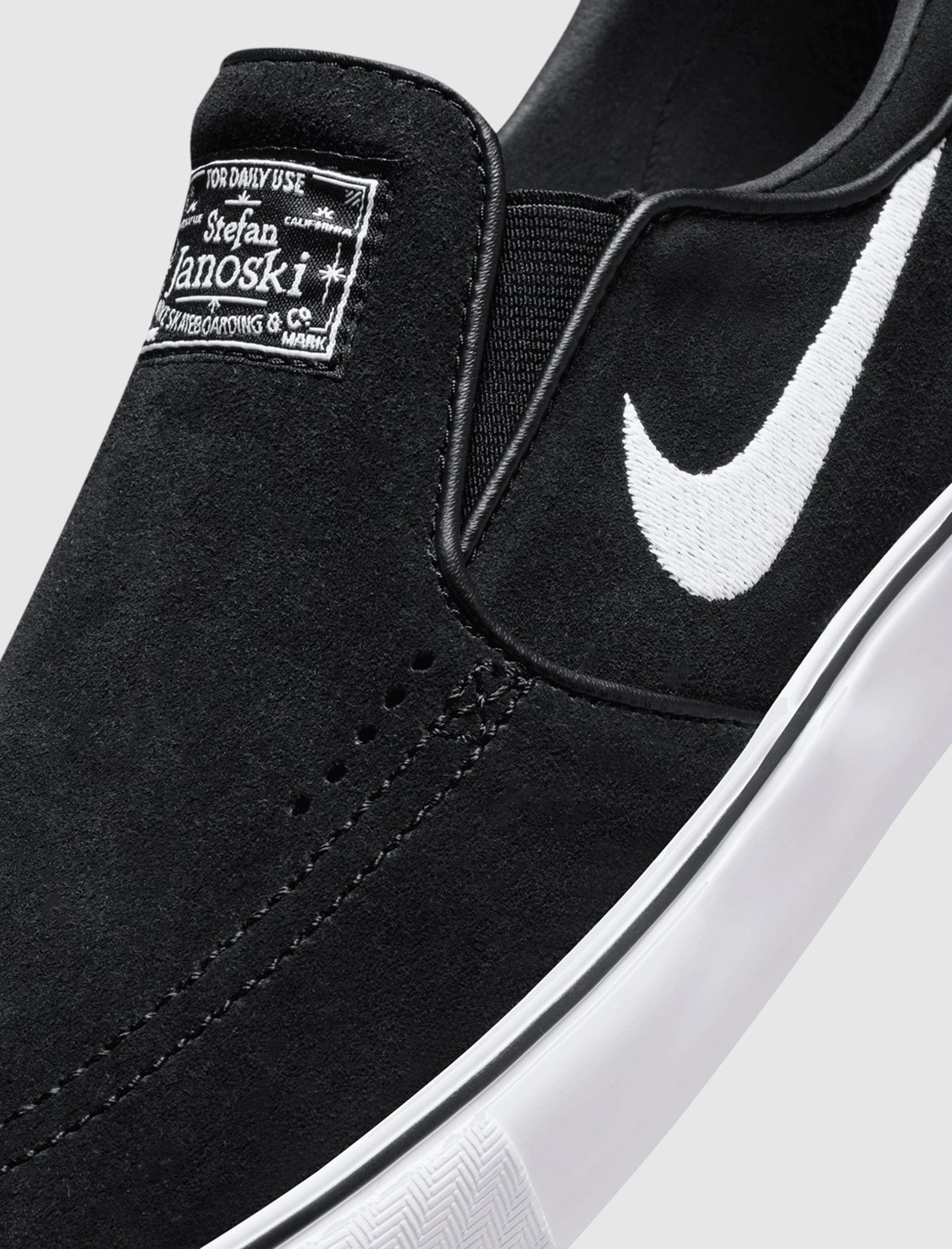 Nike SB JANOSKI+ SLIP BLACK/WHITE