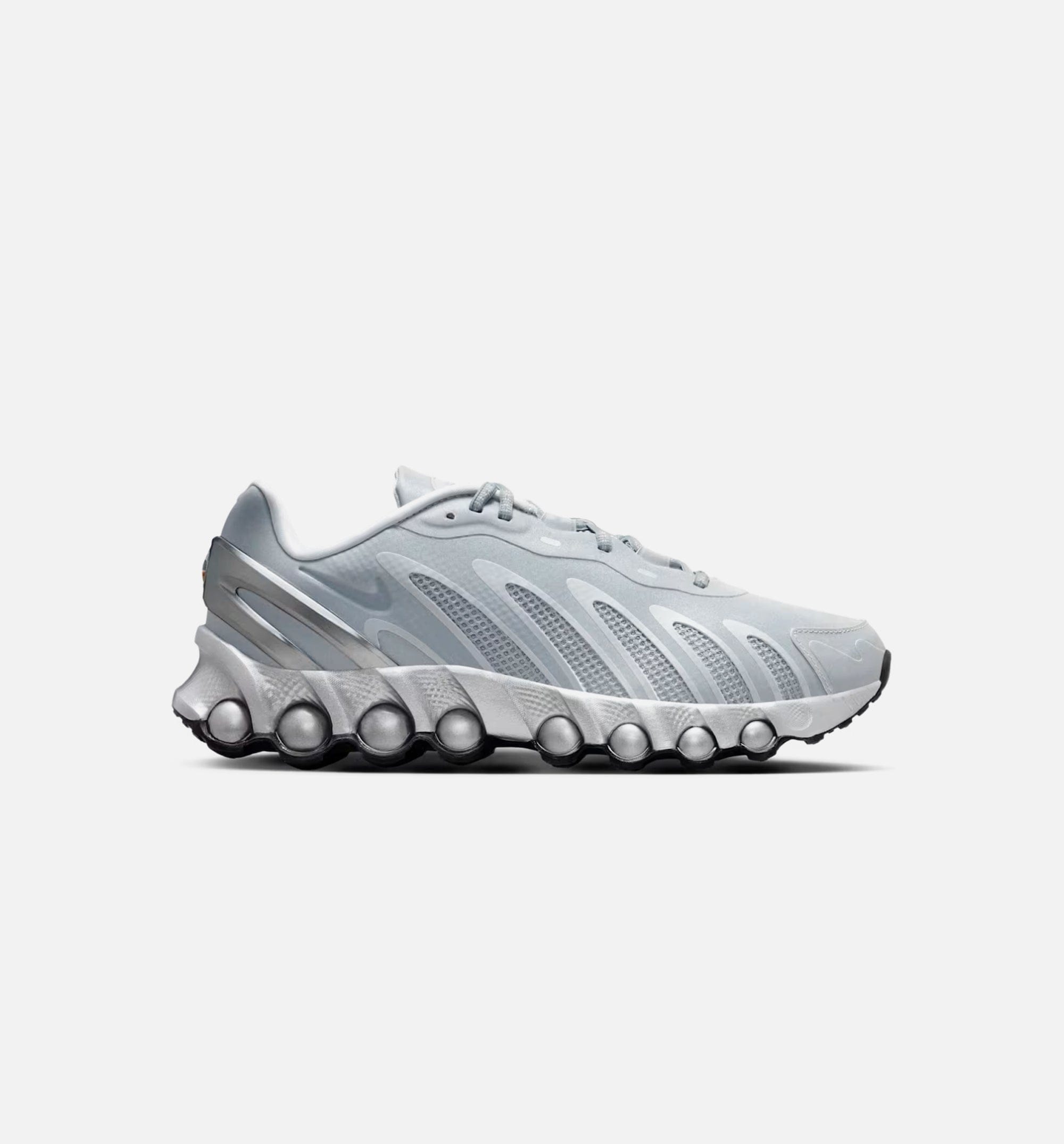 Nike Air Max DN Metallic Silver and Black Mens Lifestyle Shoe - Metallic Silver/Black