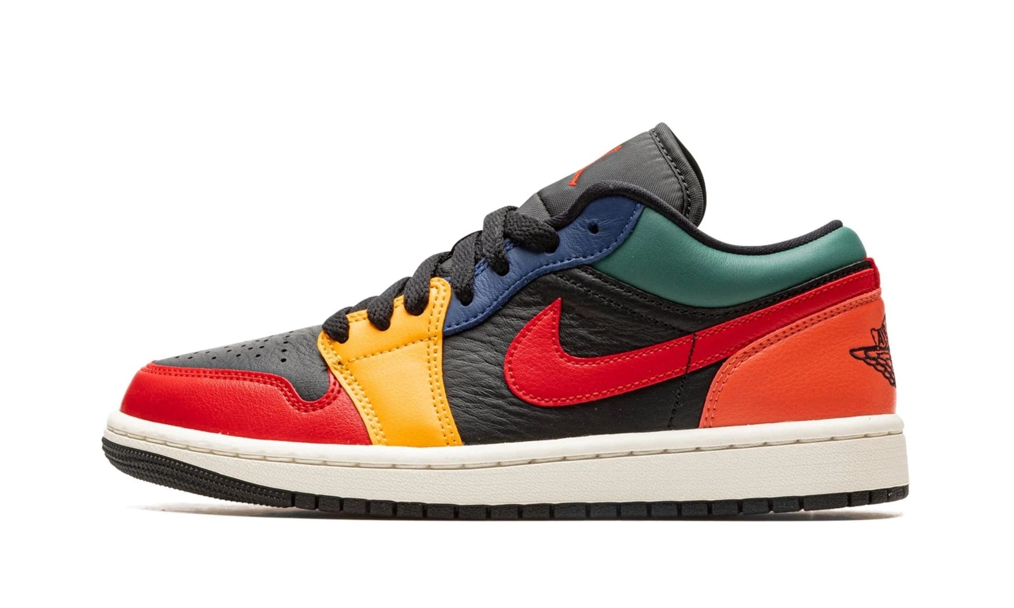 Air Jordan Jordan 1 Low SE Black Multi Color (W) جوردان 1 لو إس إي أسود متعدد الألوان (W)