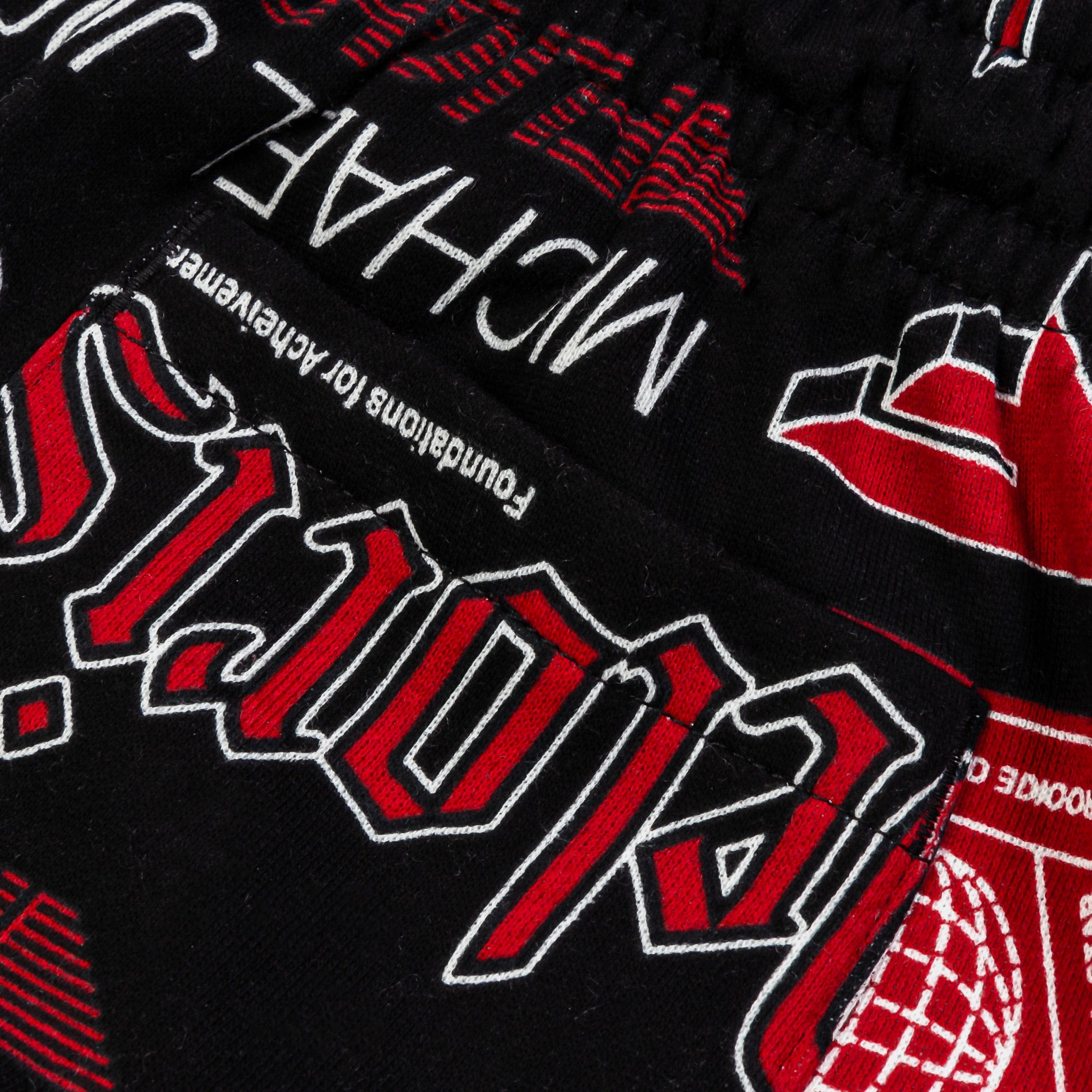 Air Jordan MJ All Over Print Essentials Fleece Grade School Shorts (Black/Red)