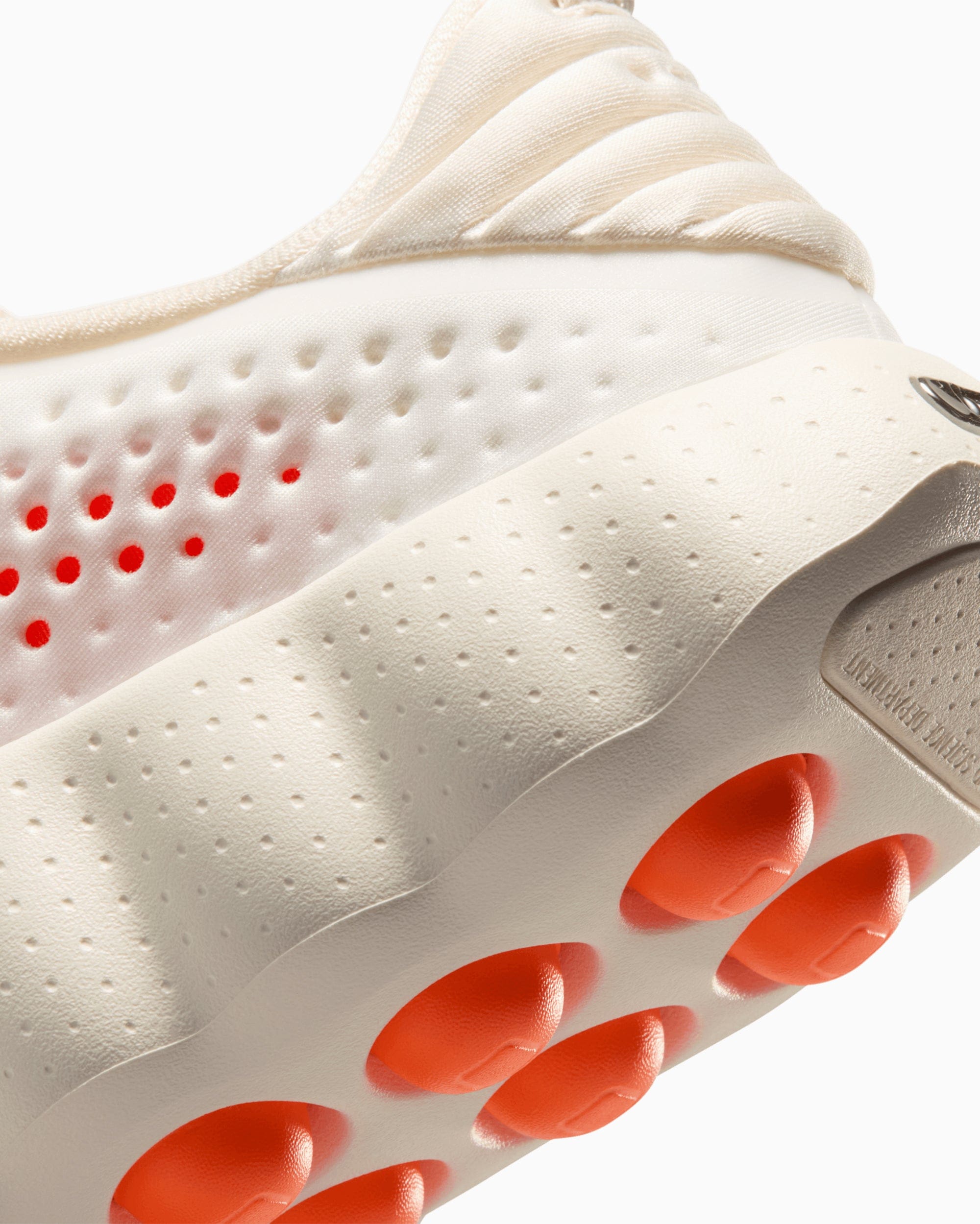 Nike Women's Mind 002