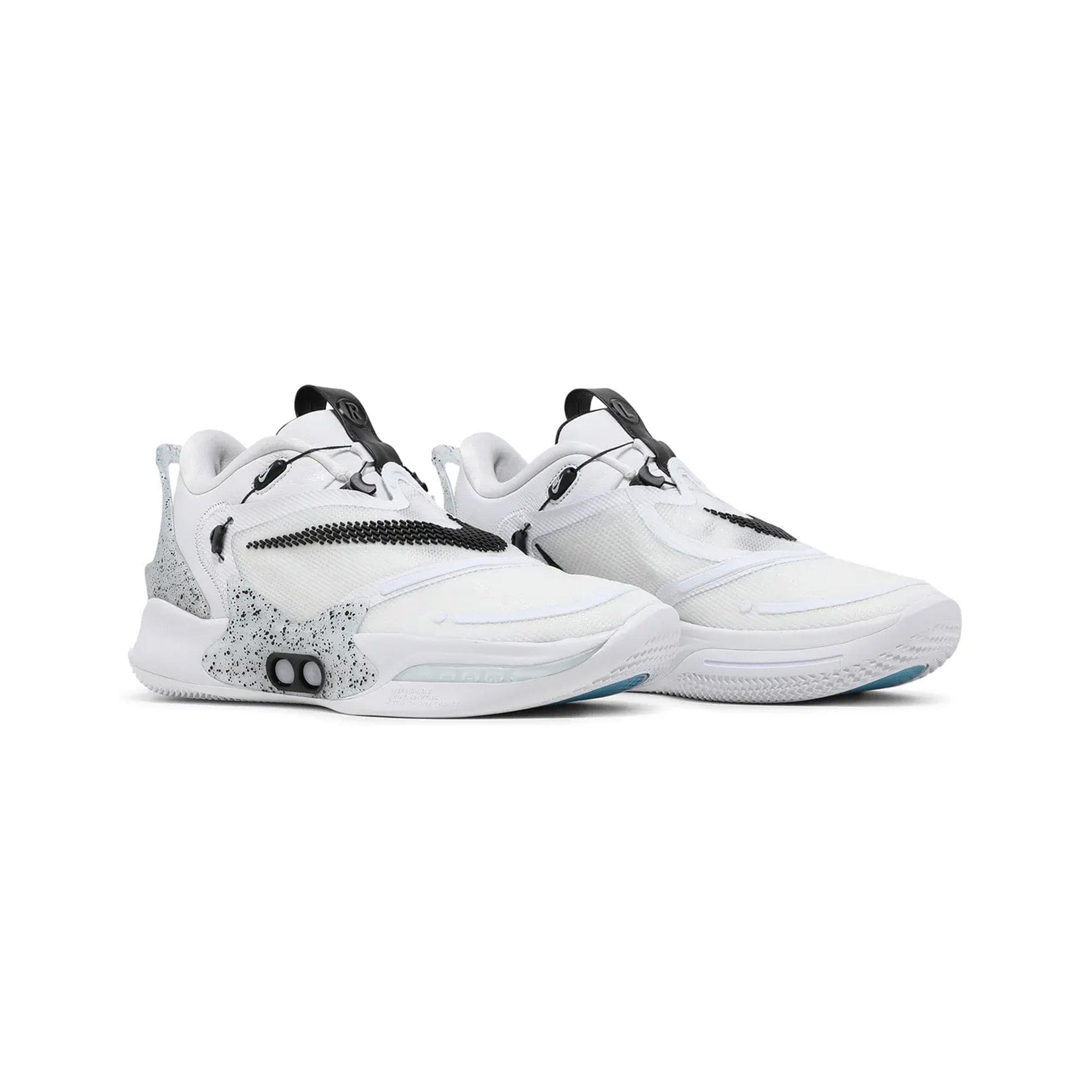 Nike Adapt BB 2.0 Oreo AU Charger