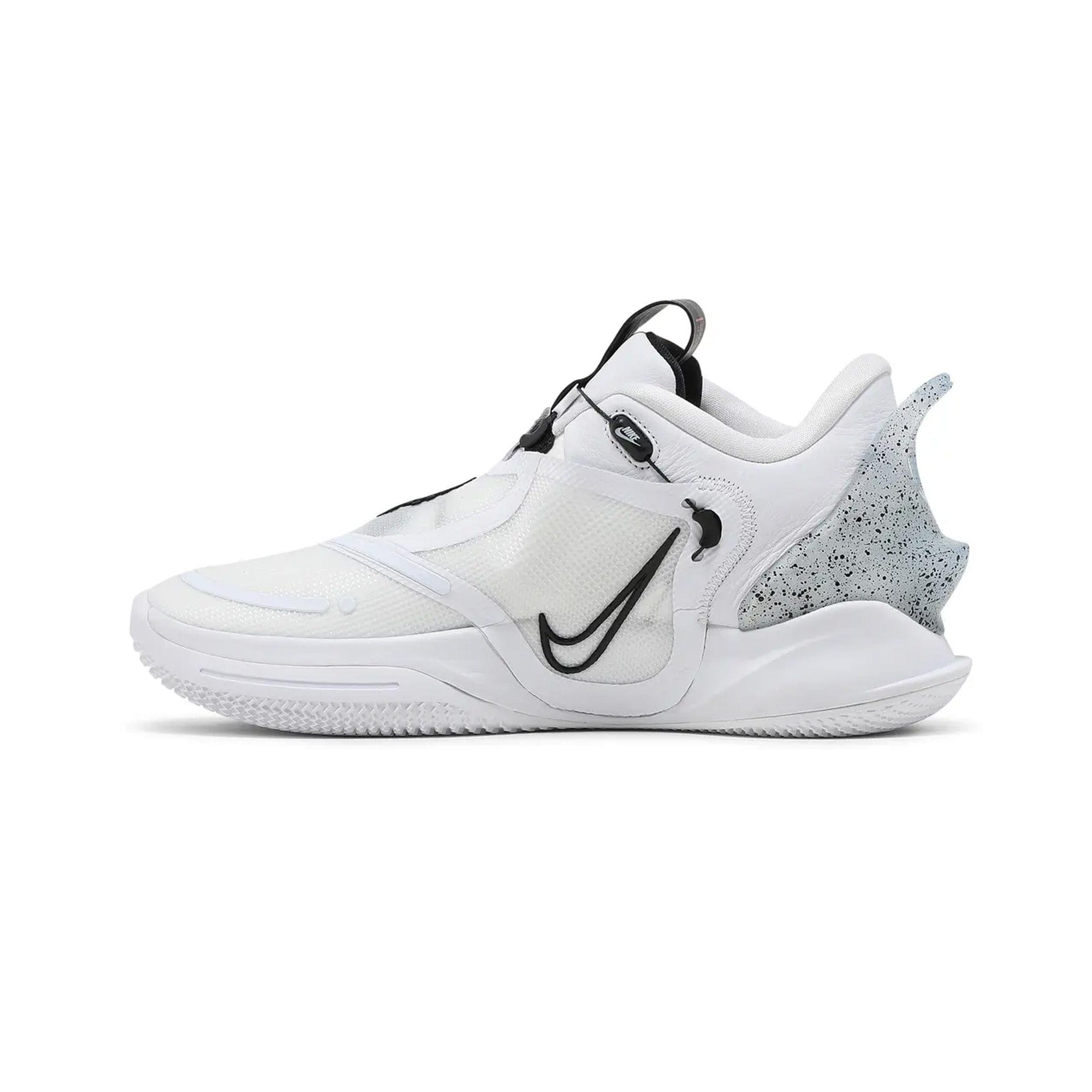 Nike Adapt BB 2.0 Oreo AU Charger