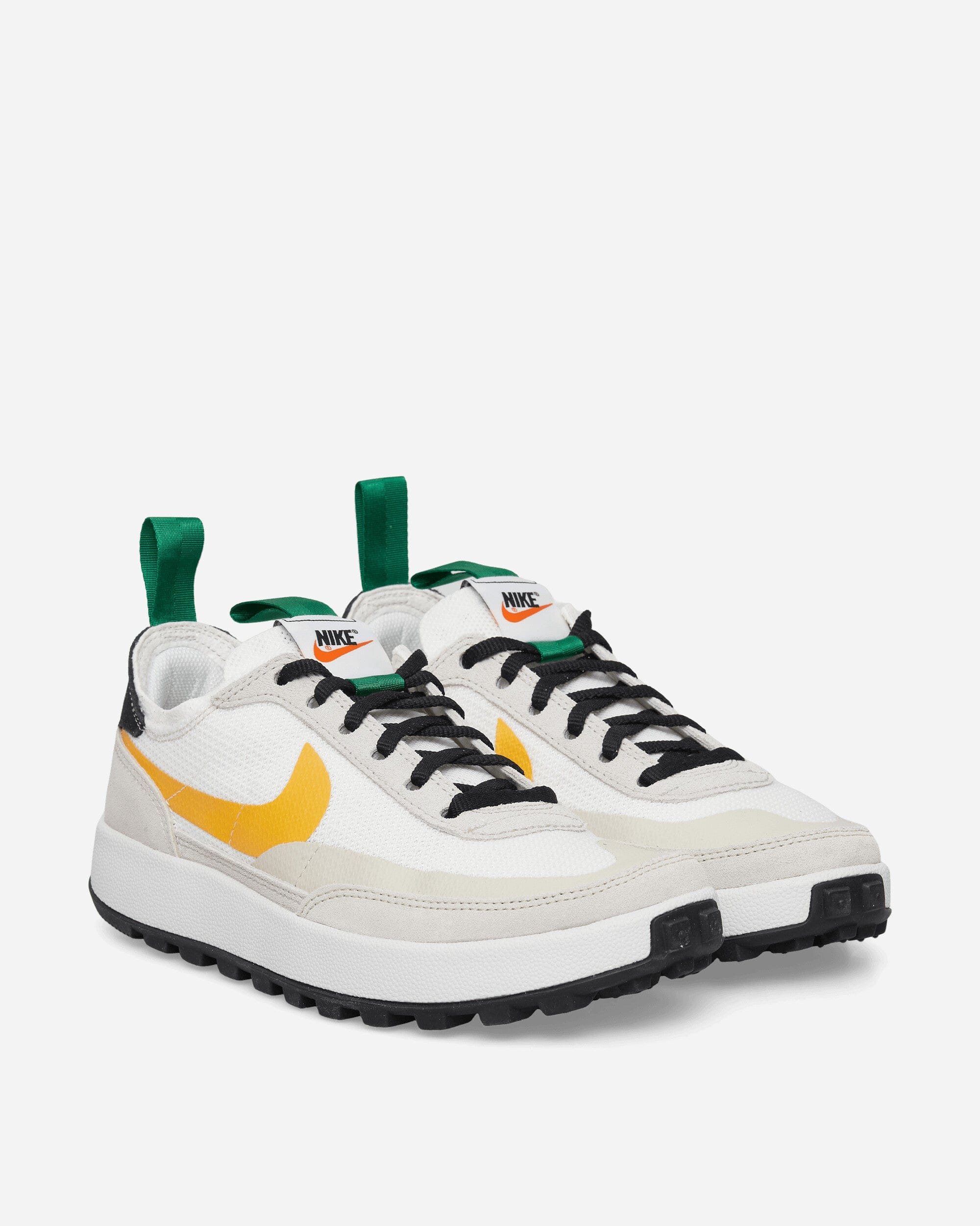 Nike Women's NikeCraft General Purpose Bricolage Sneakers Light Cream / Pine Green