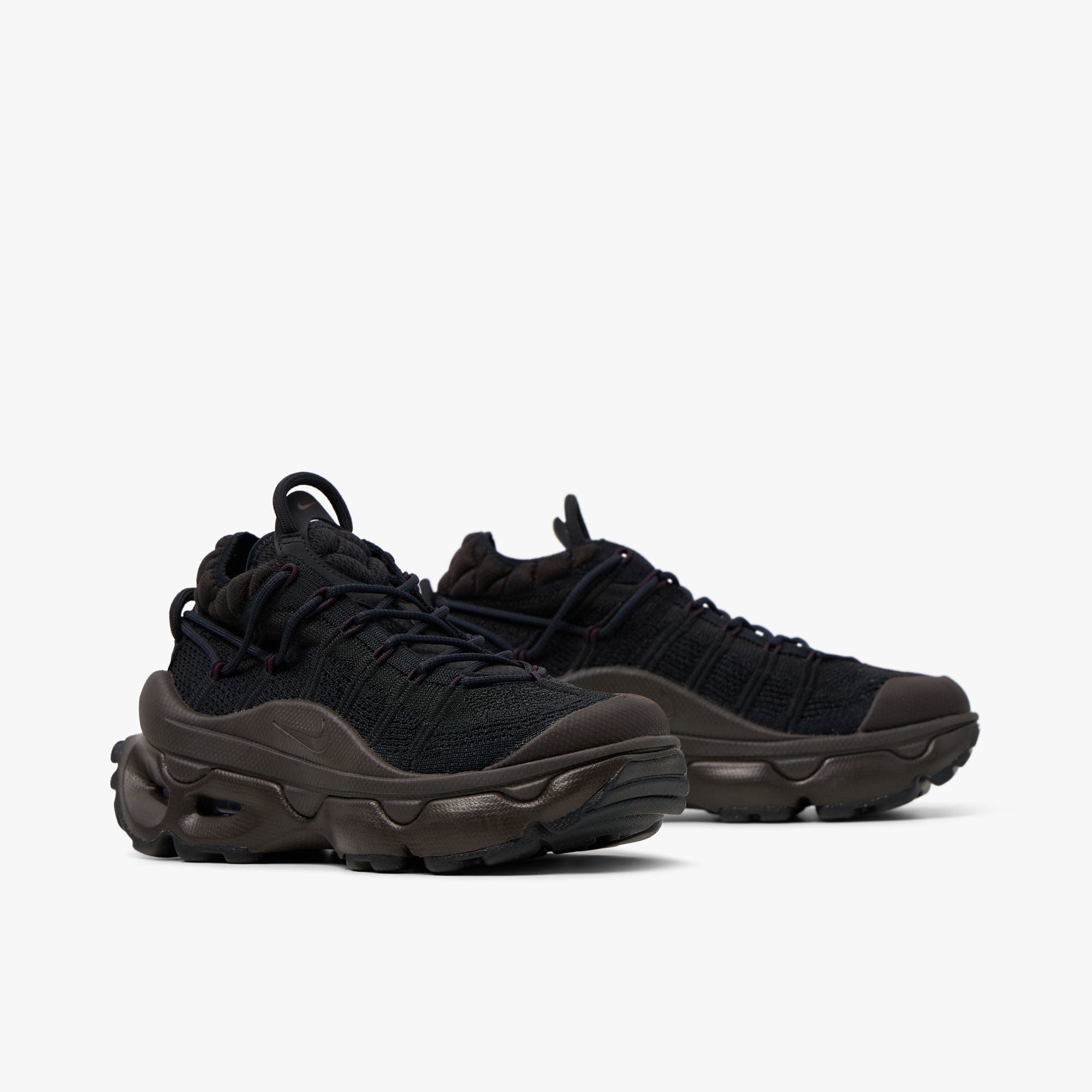 Nike Women's Air Max Flyknit Venture Black / Cacao Wow - Velvet Brown