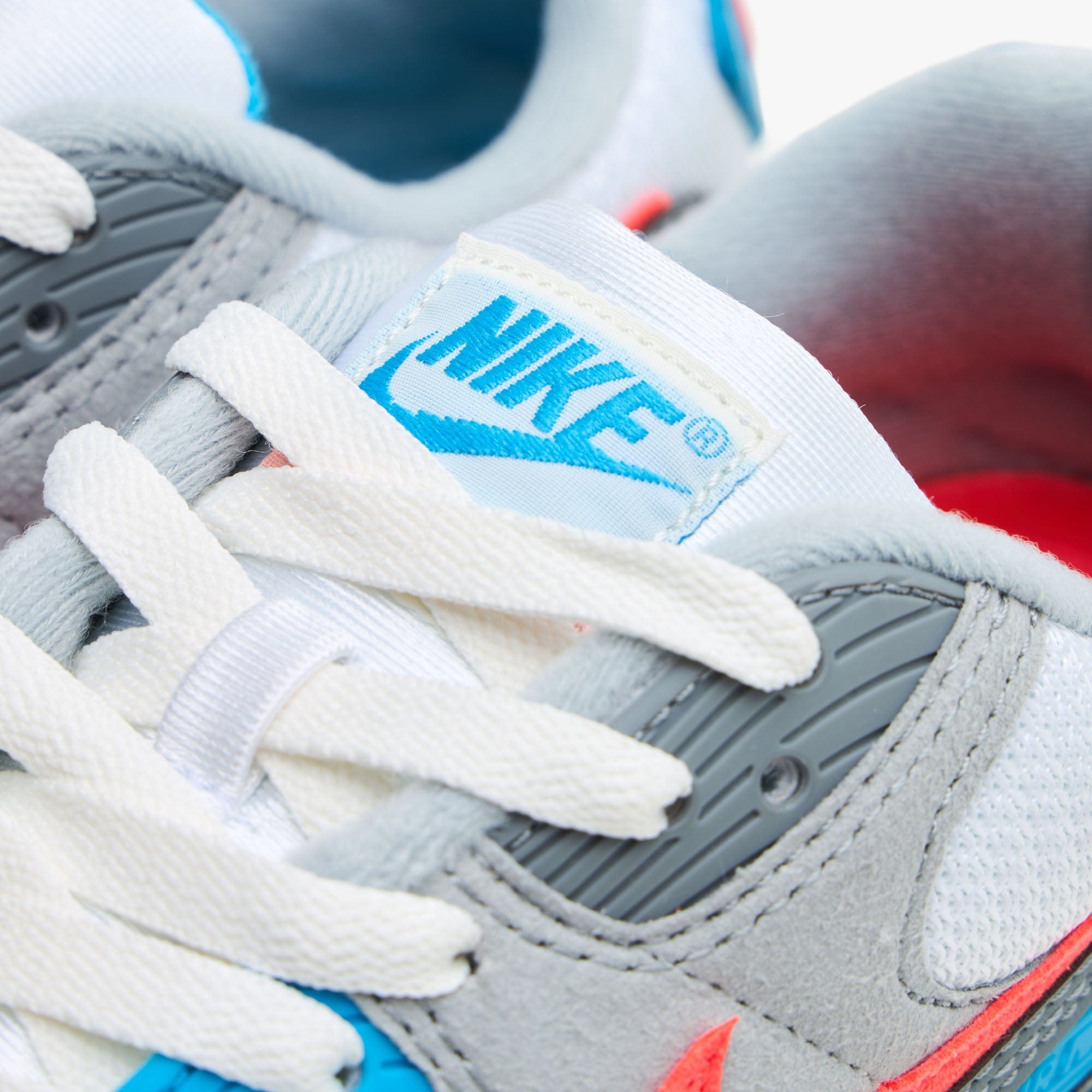 Nike Air Max III Cool Grey / Infrared 23 - Light Smoke Grey