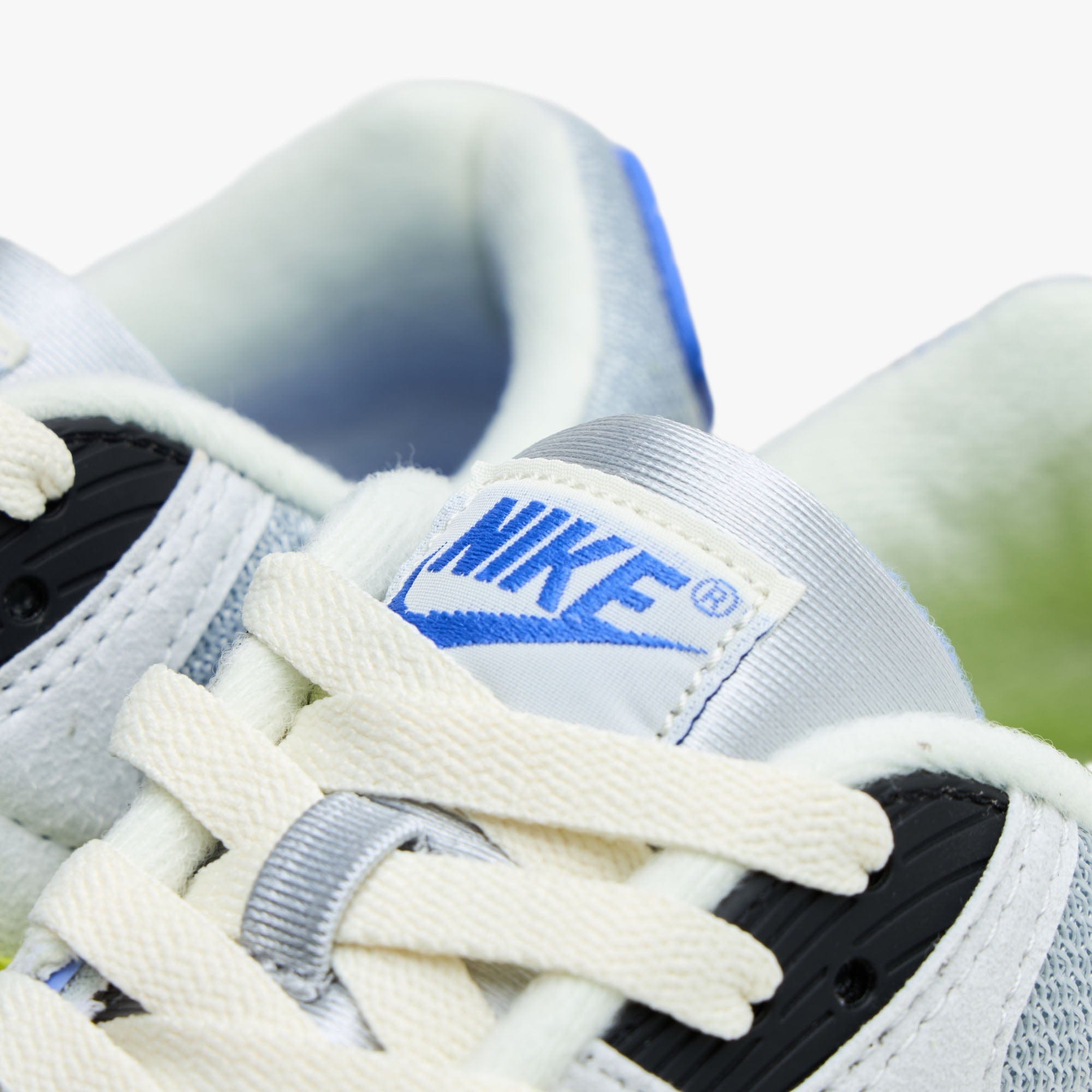Nike Air Max III Photon Dust / Cyber - Light Smoke Grey