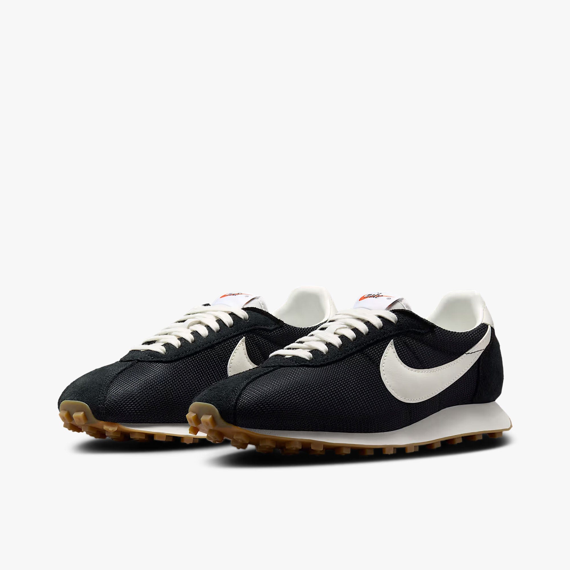 Nike Women's LD - 1000 Black / Sail - Safety Orange